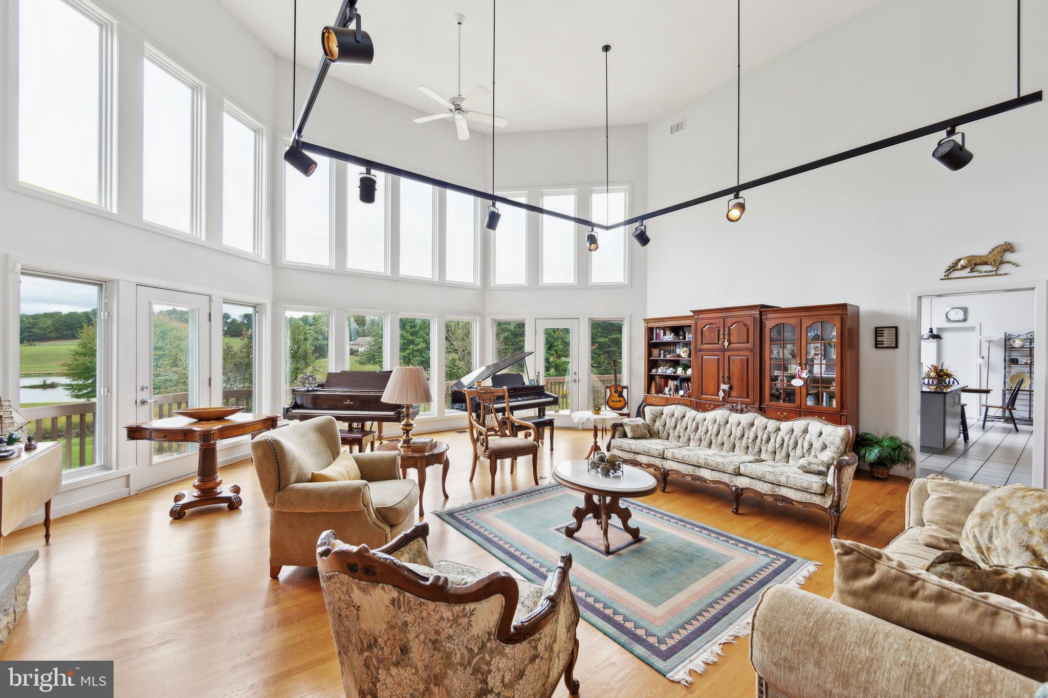 COTSWOLD ESTATES - Residential