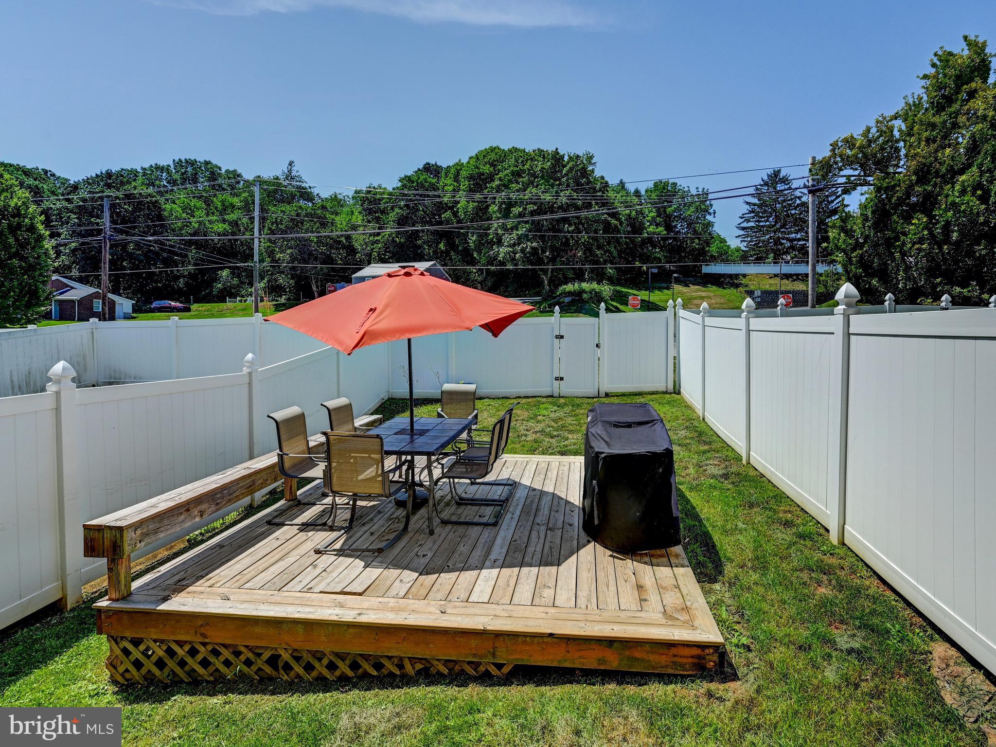 254 N FRONT STREET