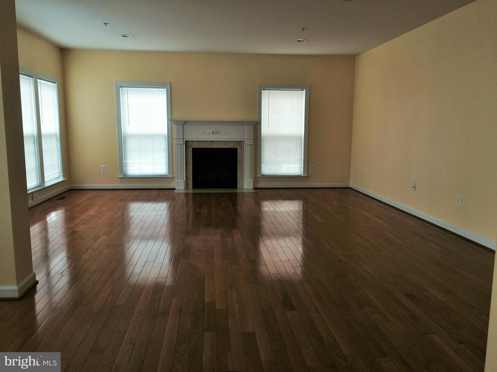 EAGLES POINTE - Residential Lease