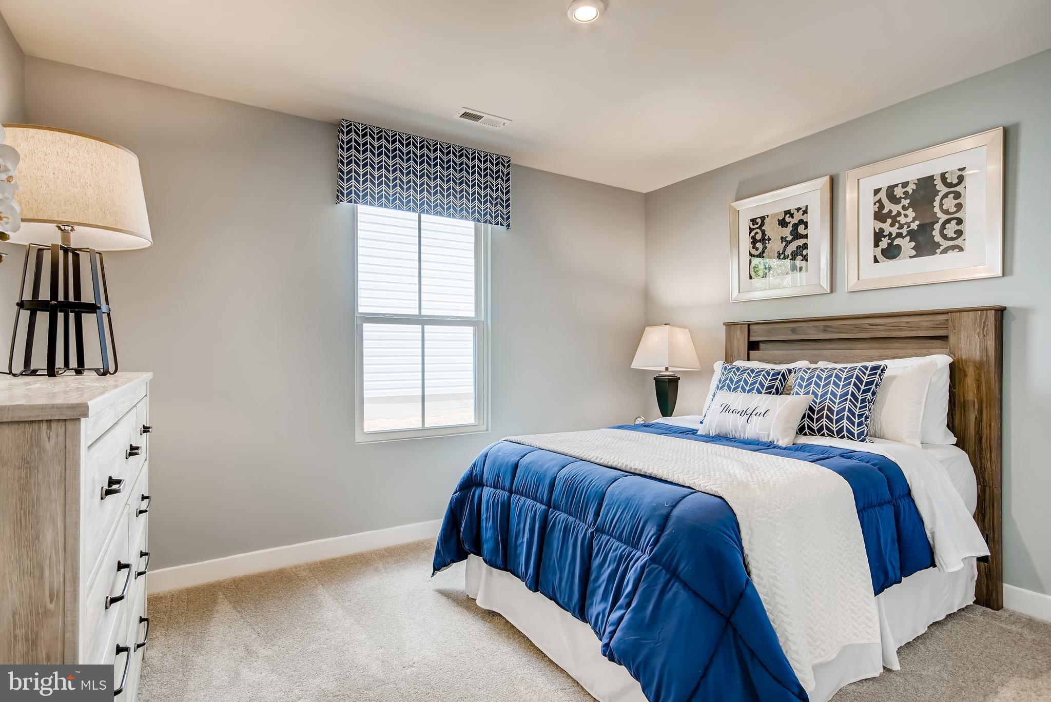 CARDINAL POINTE - Residential