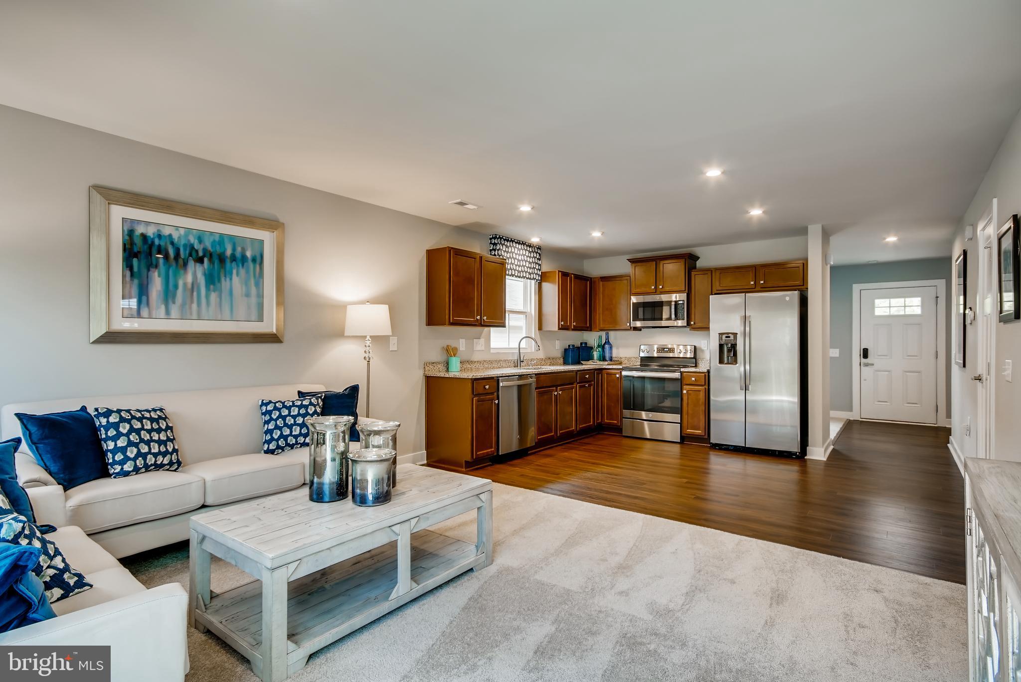 CARDINAL POINTE - Residential