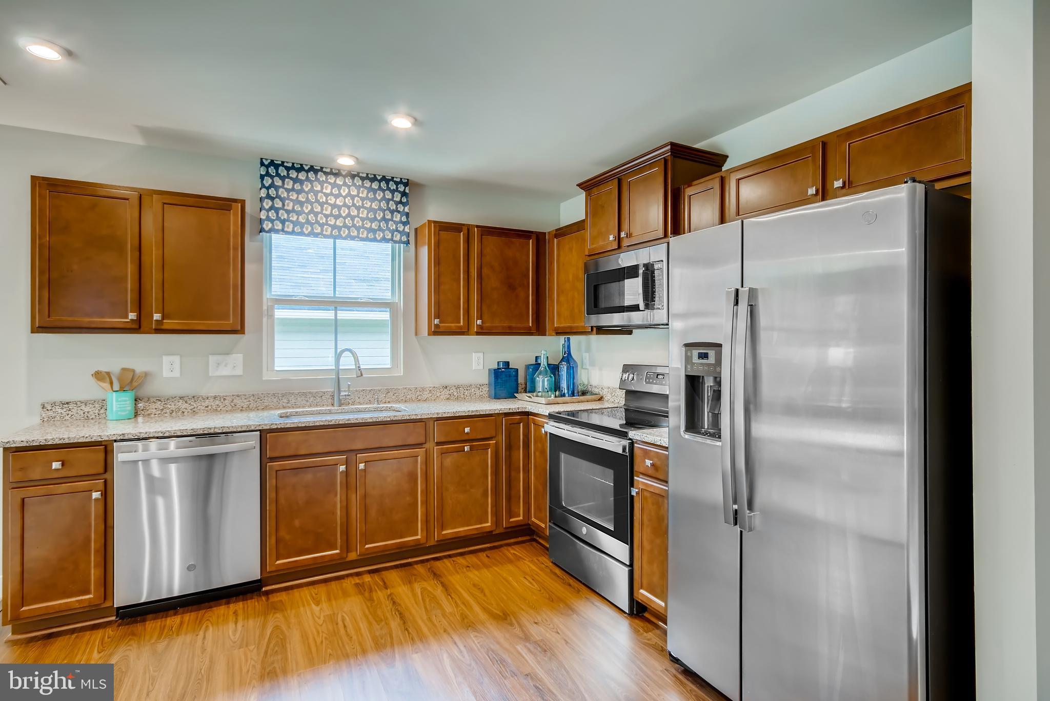 CARDINAL POINTE - Residential