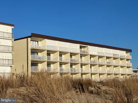 Condo For Sale - 12305 Wight Street #102<br/> Worcester County, OCEAN CITY, MD 21842