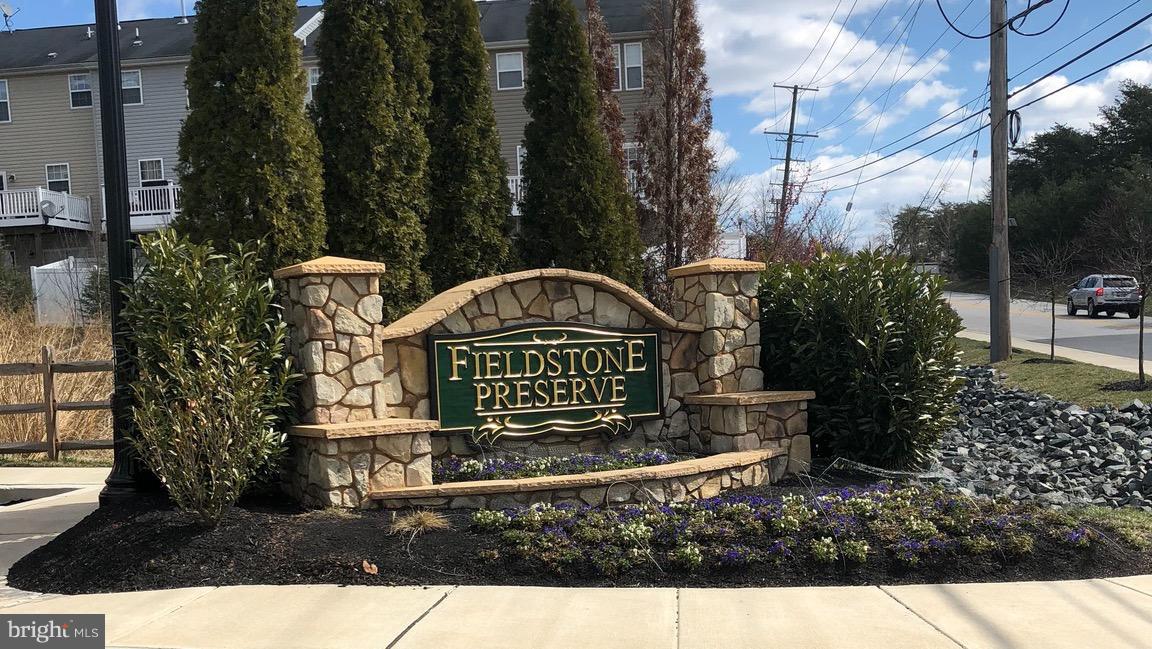 FIELDSTONE FARM - Residential Lease