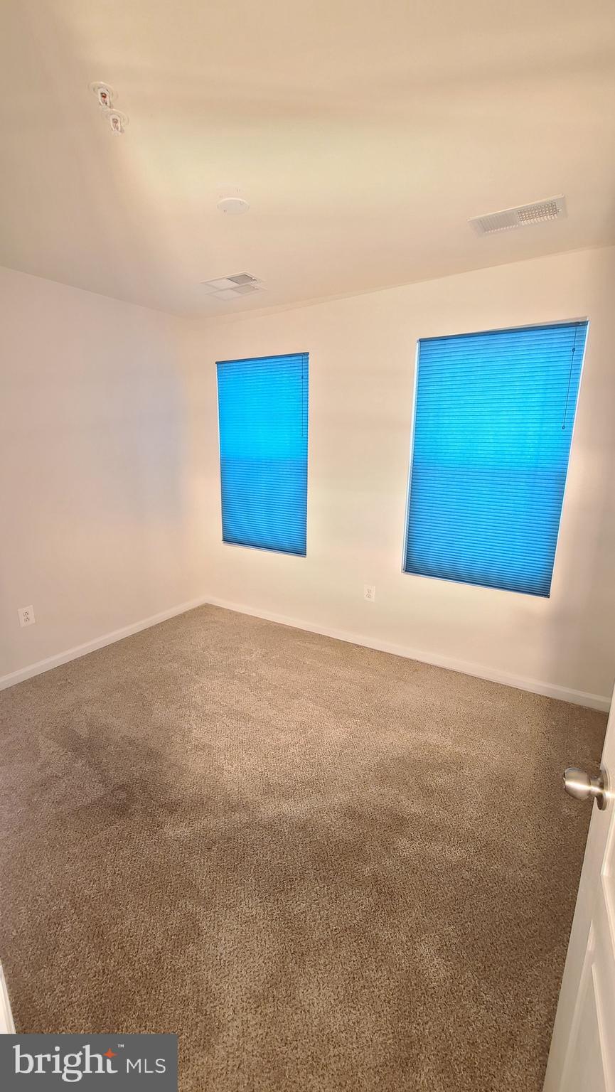 FIELDSTONE FARM - Residential Lease