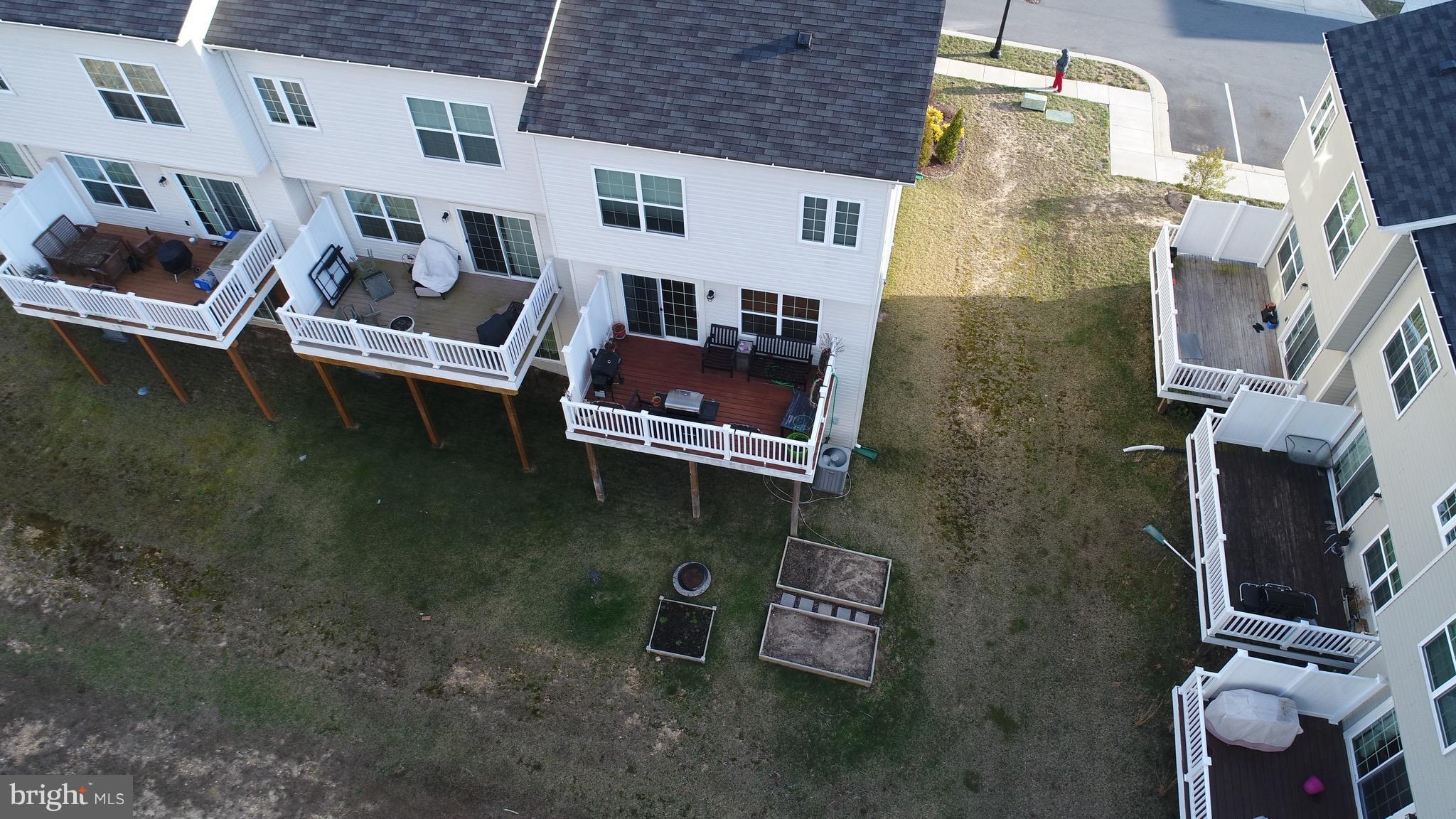 FIELDSTONE FARM - Residential Lease