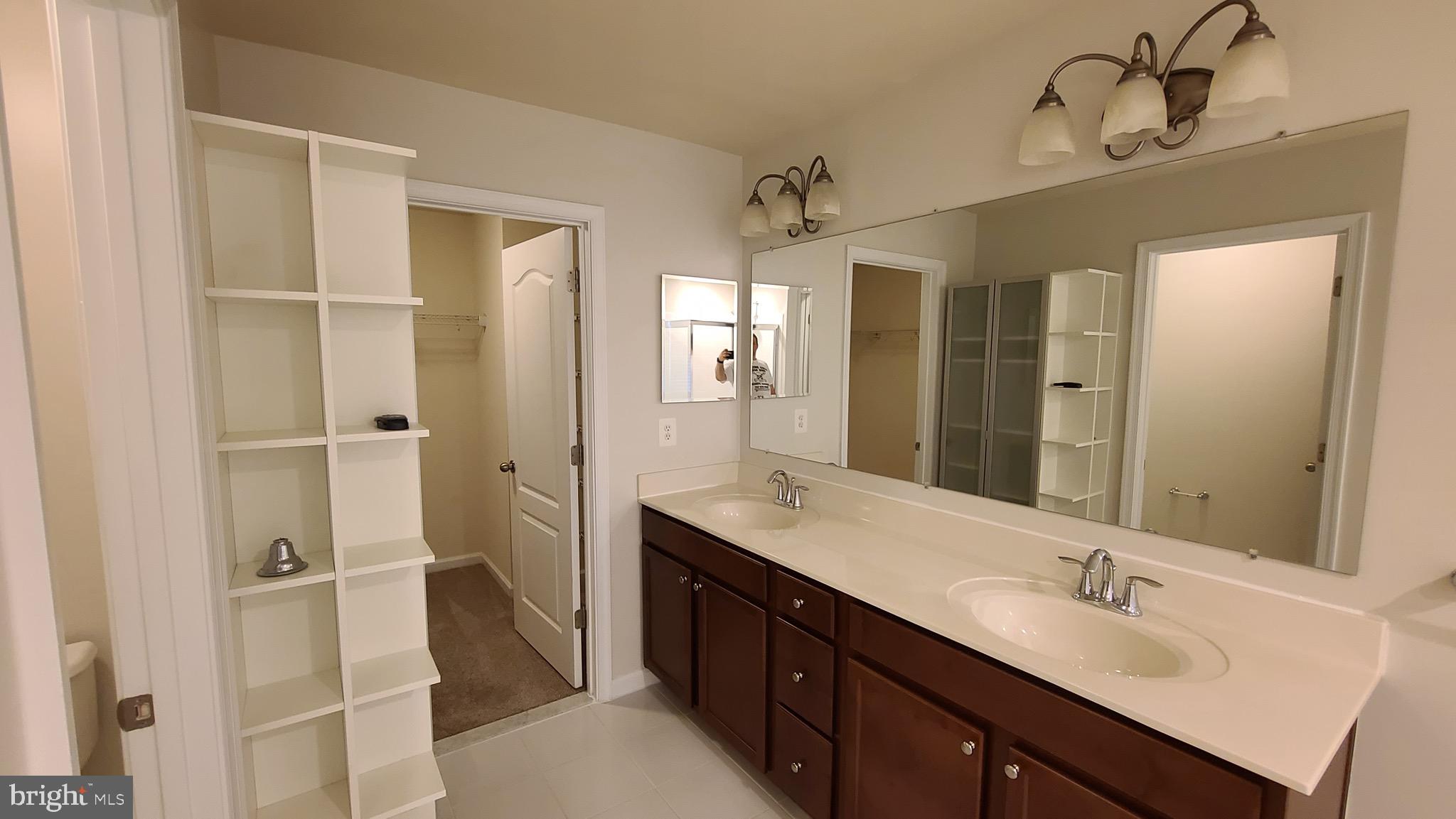 FIELDSTONE FARM - Residential Lease