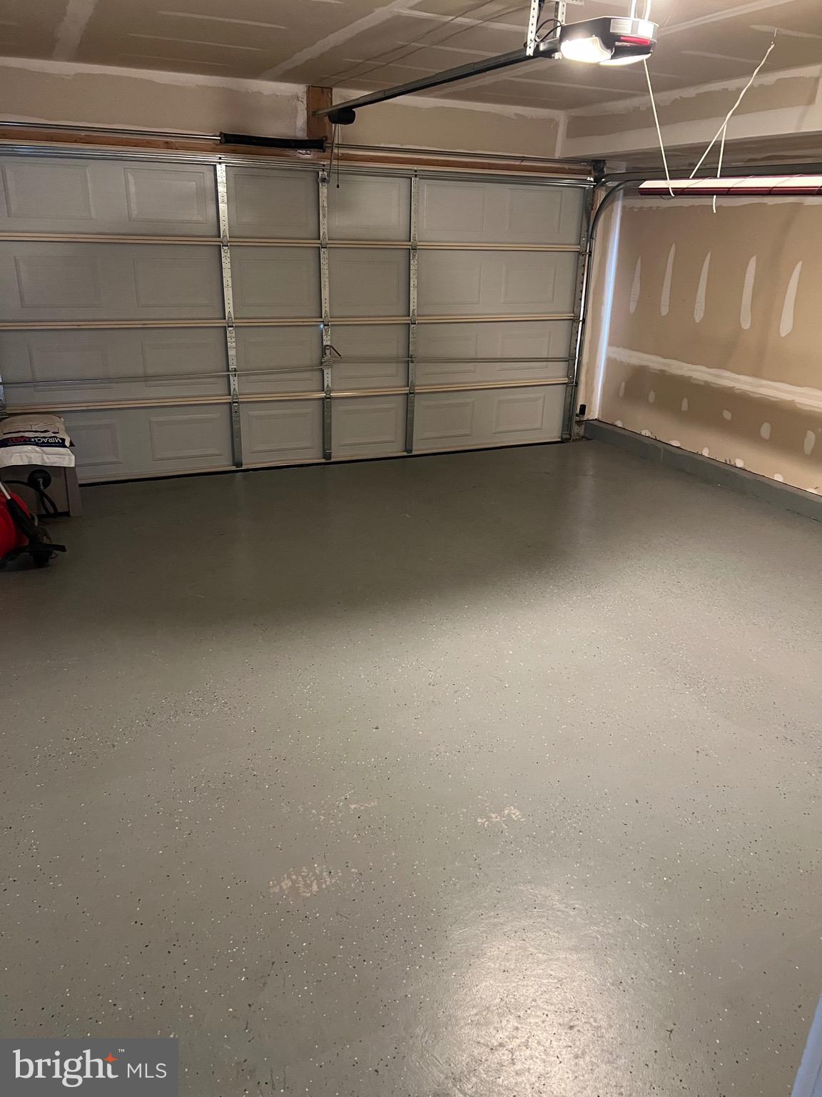 FIELDSTONE FARM - Residential Lease