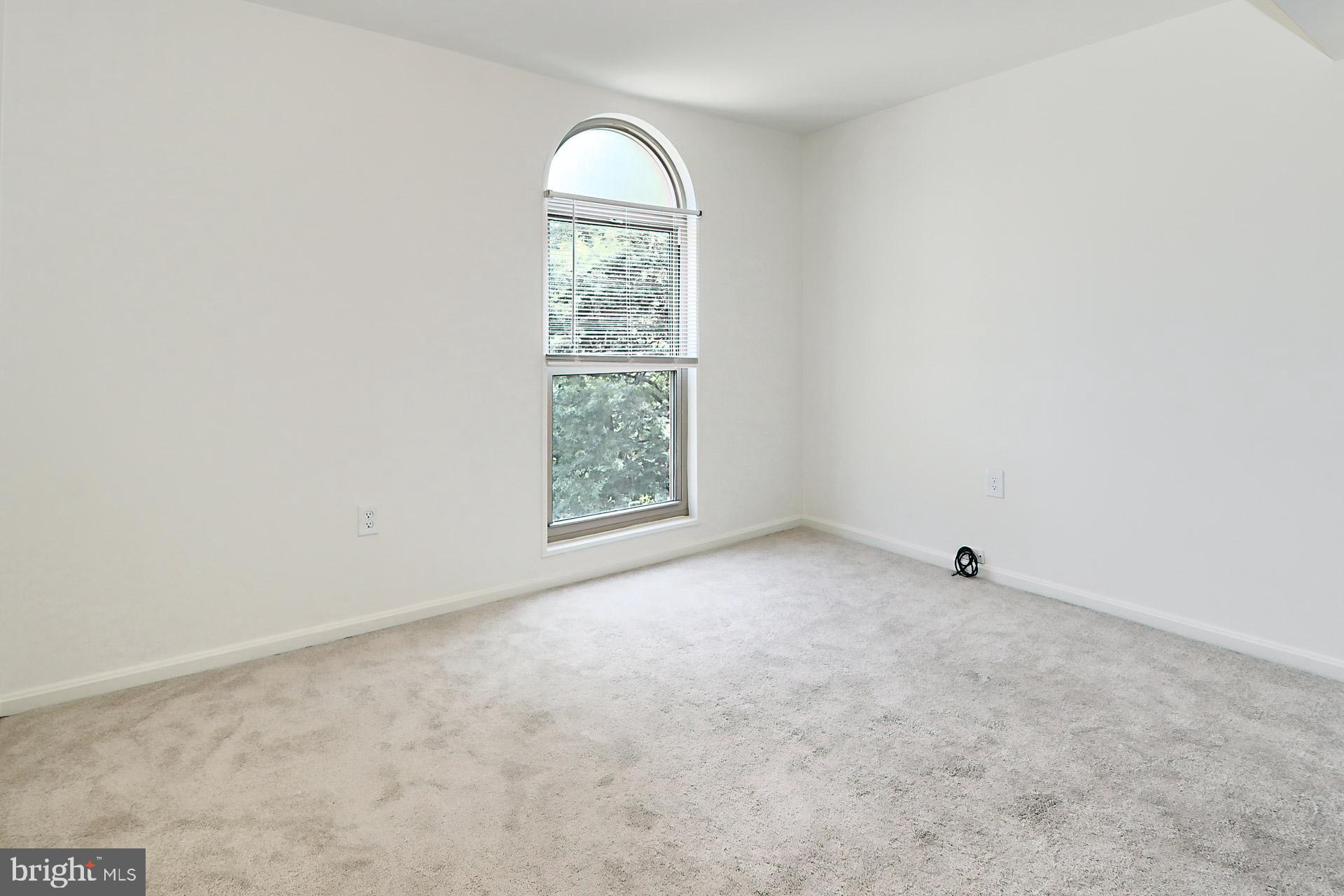 CANTERBURY SQUARE - Residential