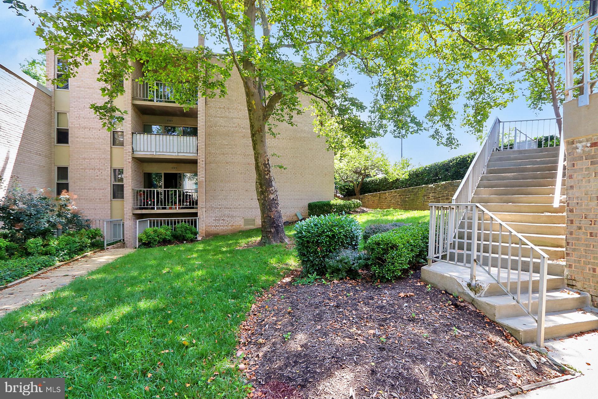 CANTERBURY SQUARE - Residential