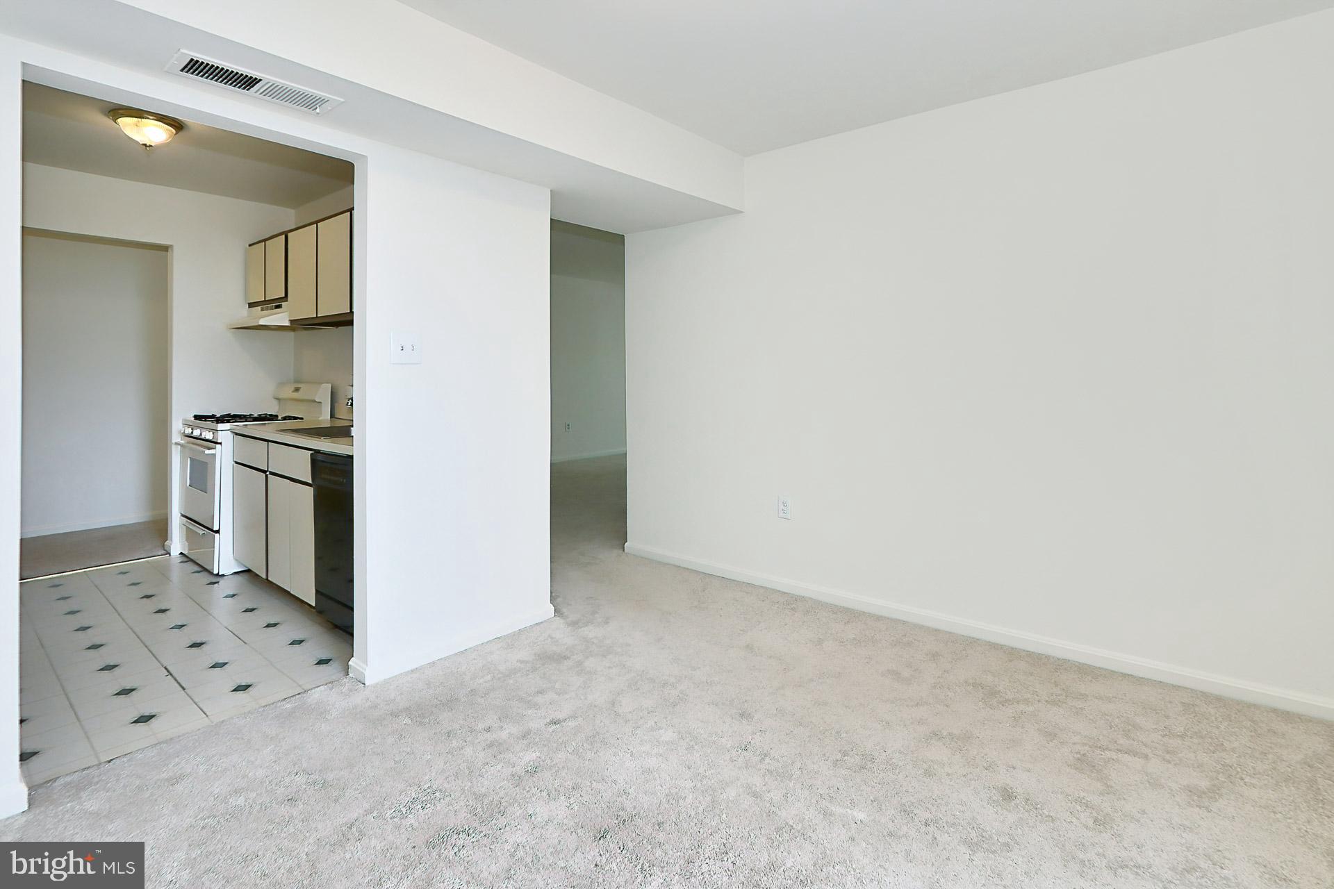 CANTERBURY SQUARE - Residential