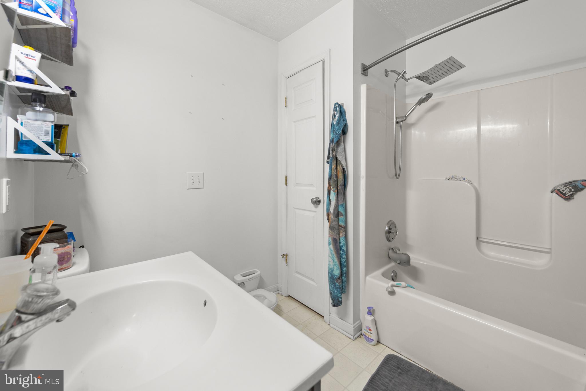 HICKORY RUN - Residential