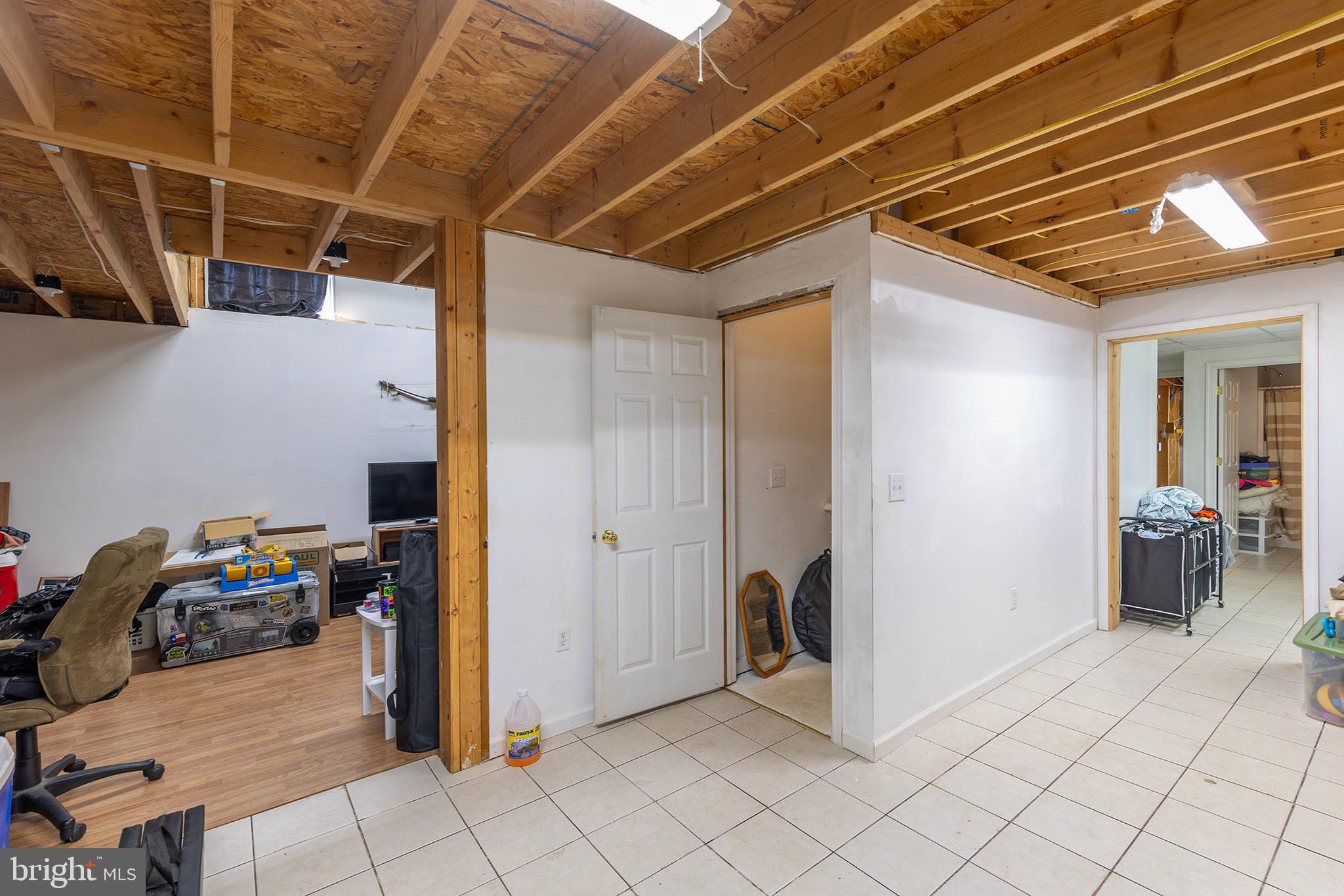 HICKORY RUN - Residential