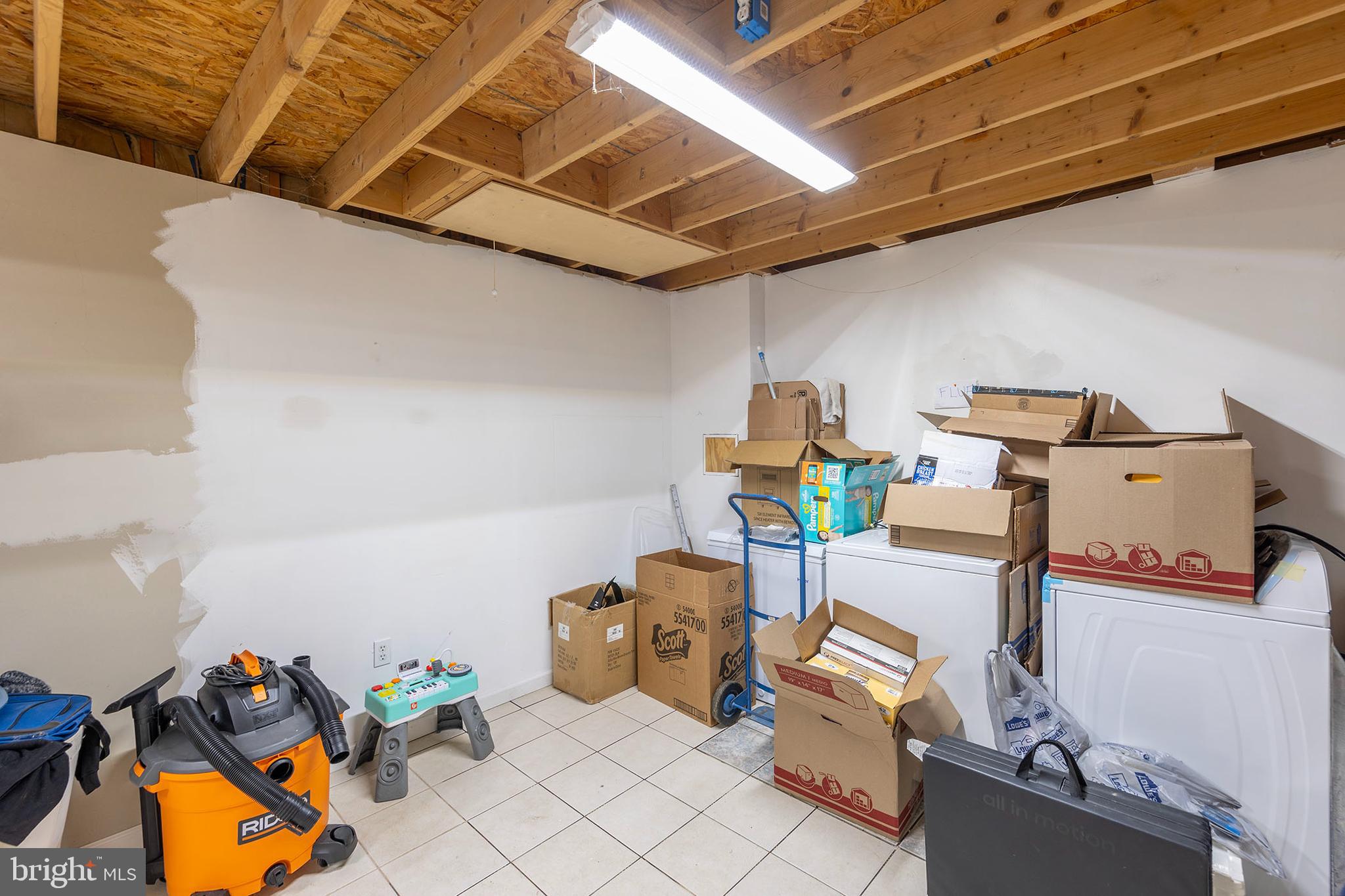 HICKORY RUN - Residential