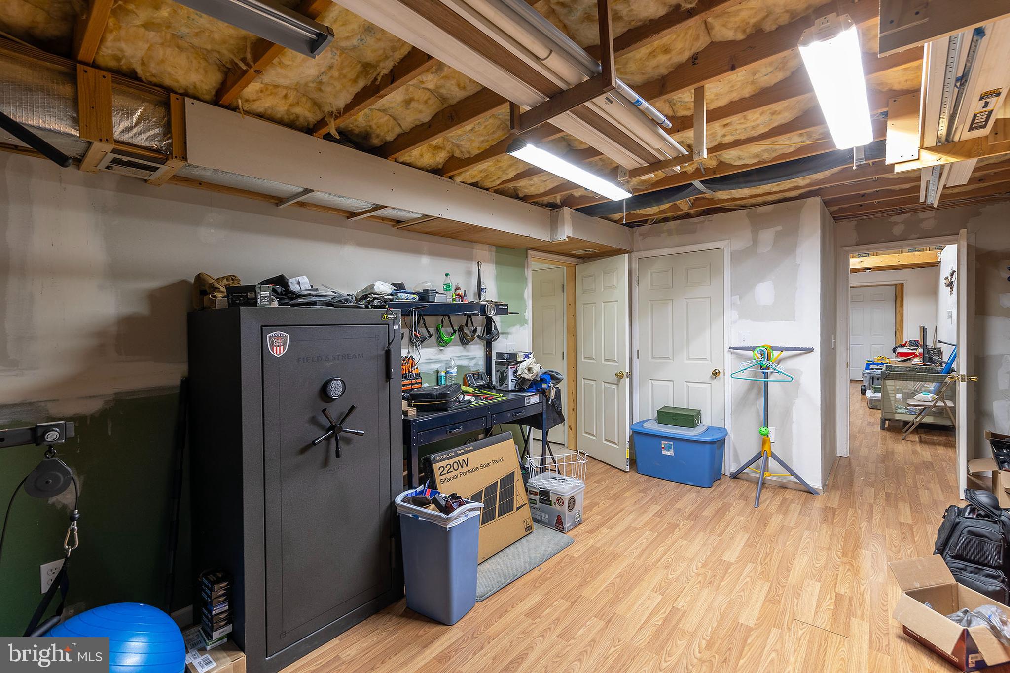 HICKORY RUN - Residential