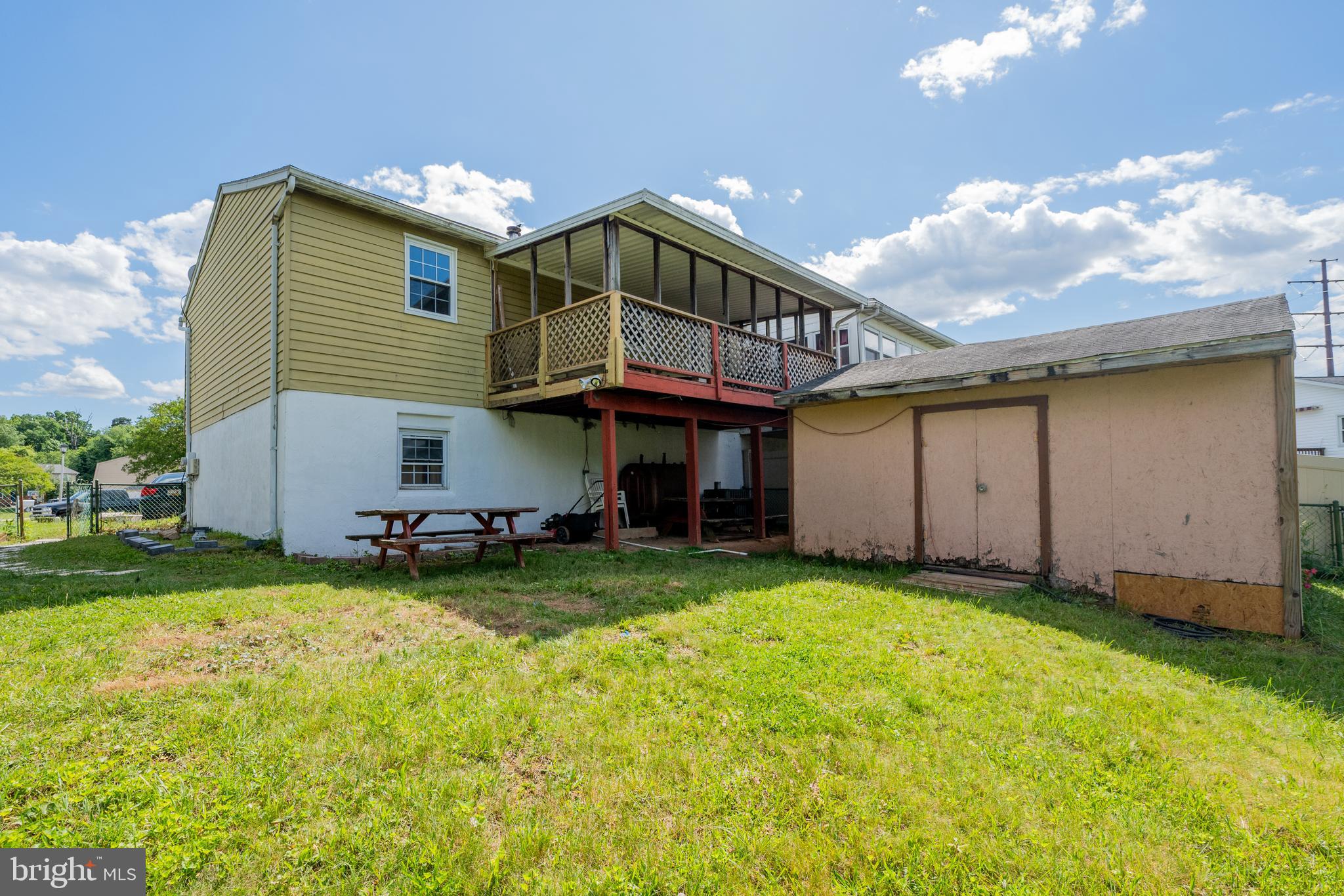 THE HIGHLANDS - Residential