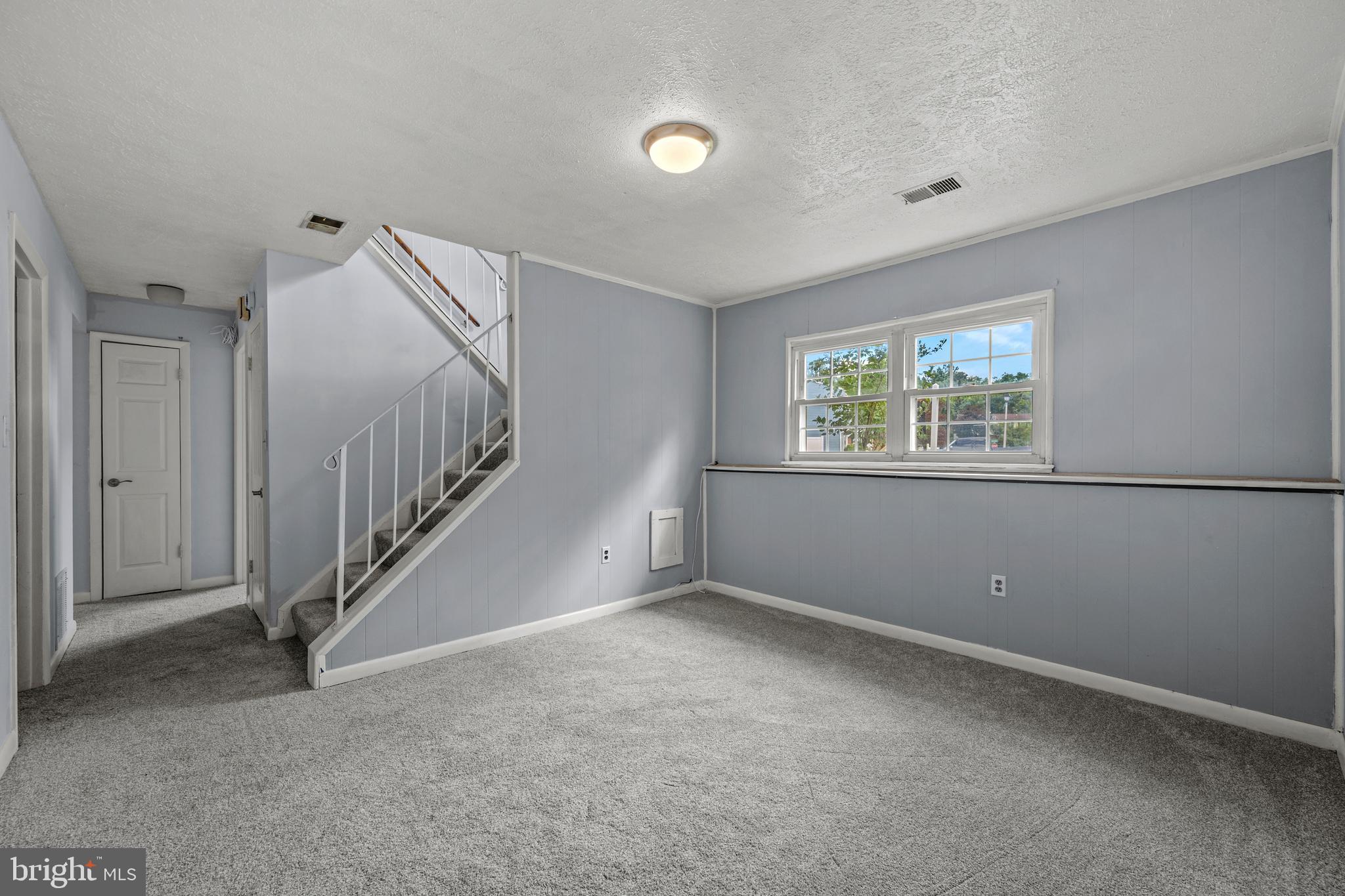 THE HIGHLANDS - Residential