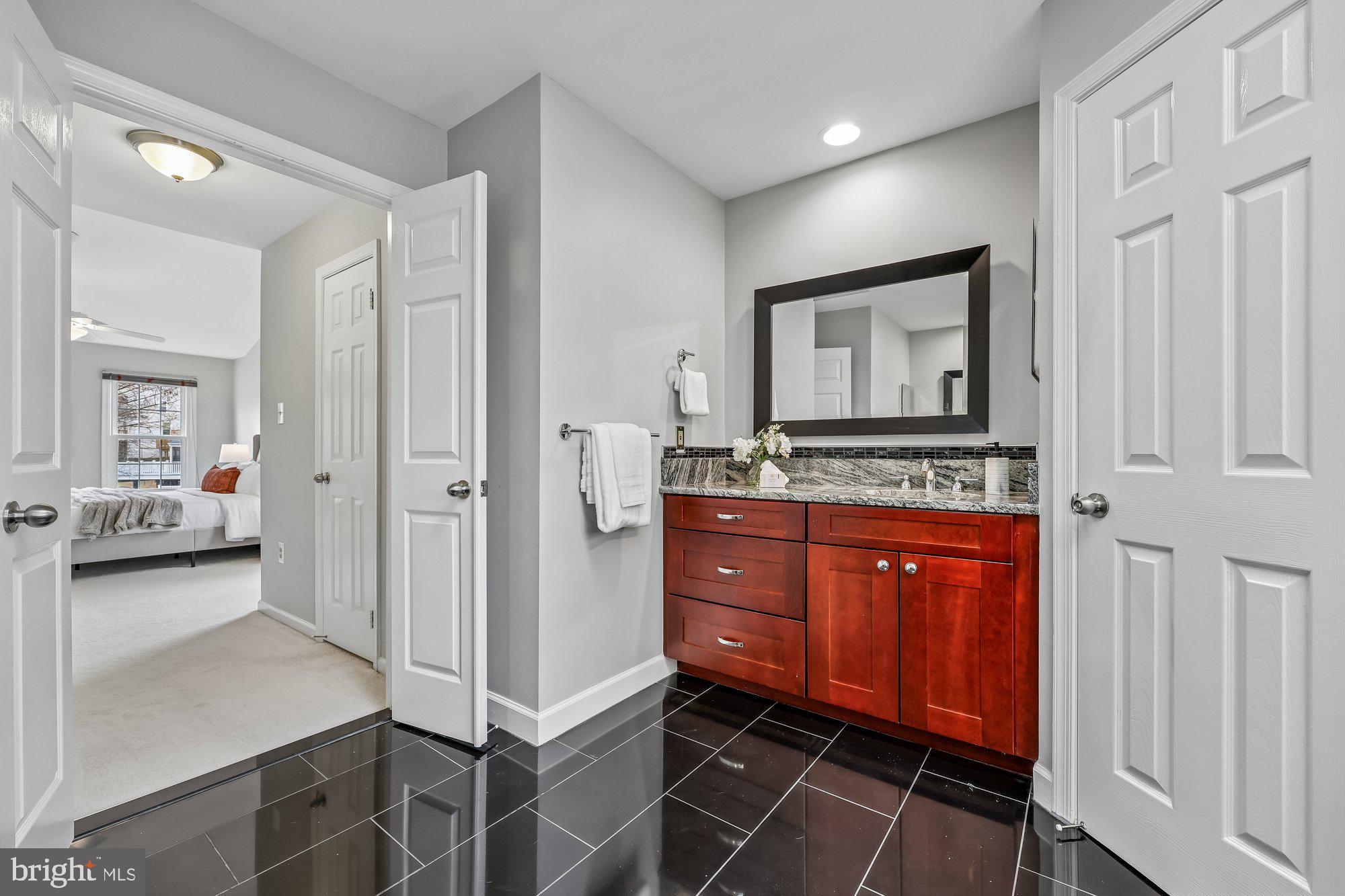 KENSINGTON HEIGHTS - Residential