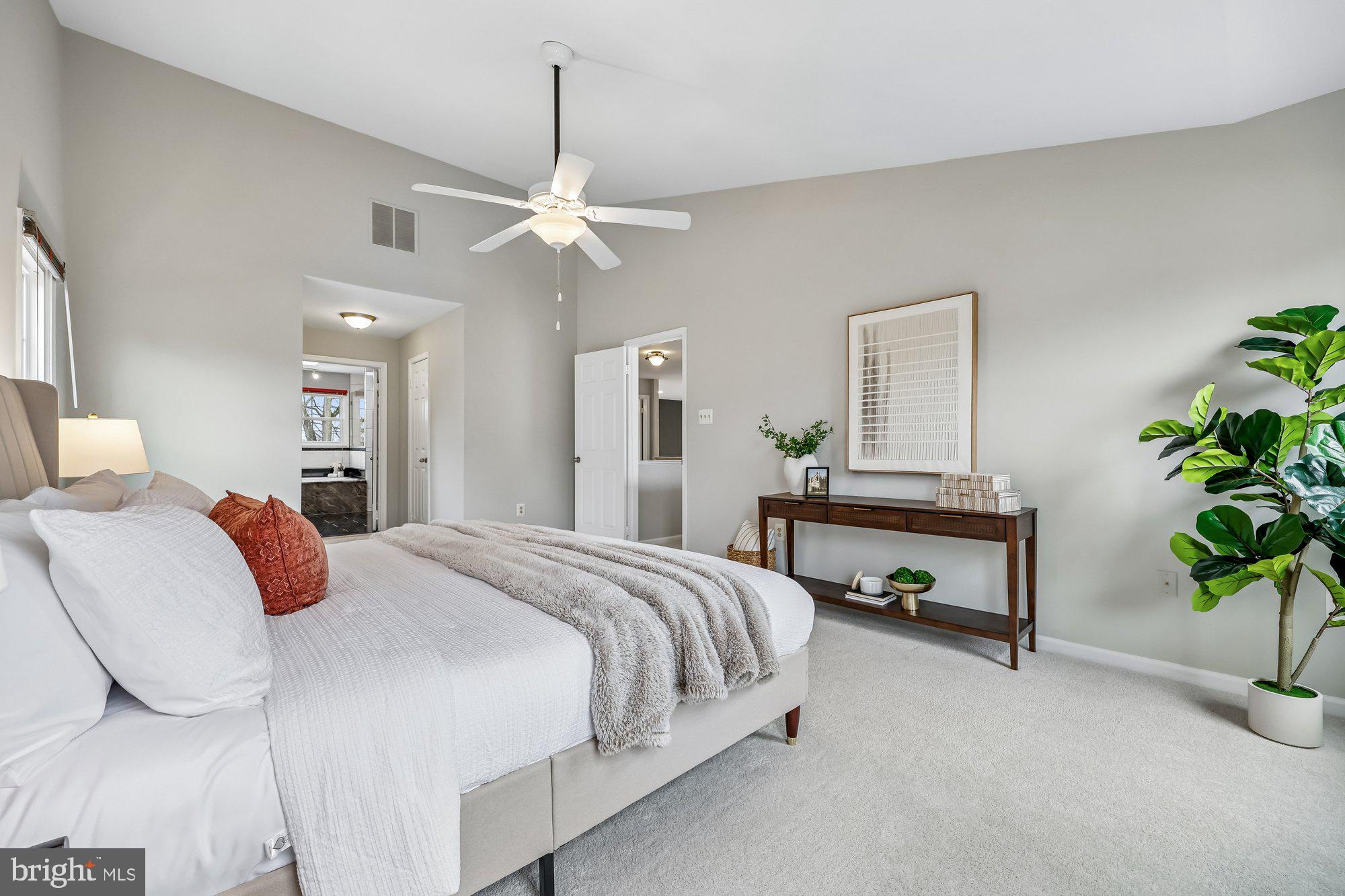 KENSINGTON HEIGHTS - Residential