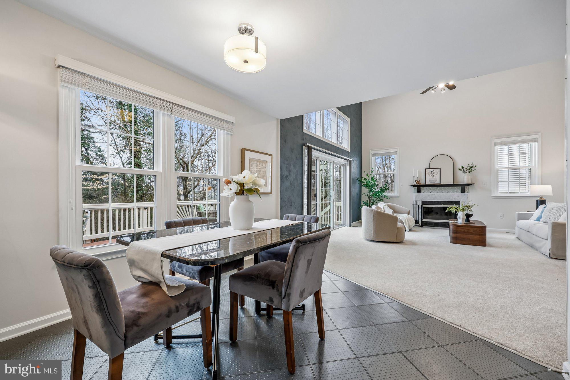 KENSINGTON HEIGHTS - Residential