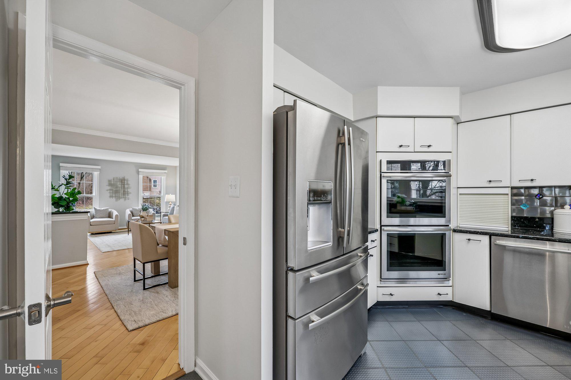 KENSINGTON HEIGHTS - Residential