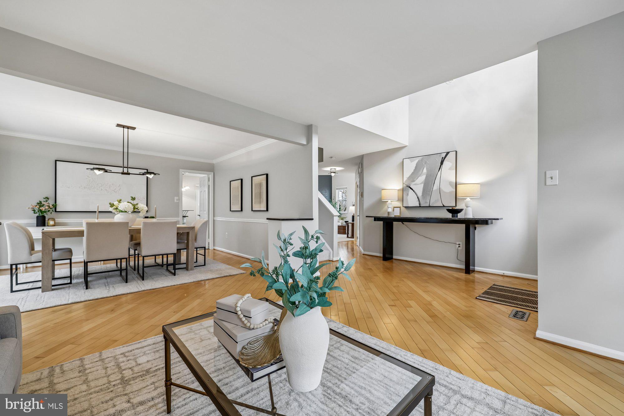 KENSINGTON HEIGHTS - Residential