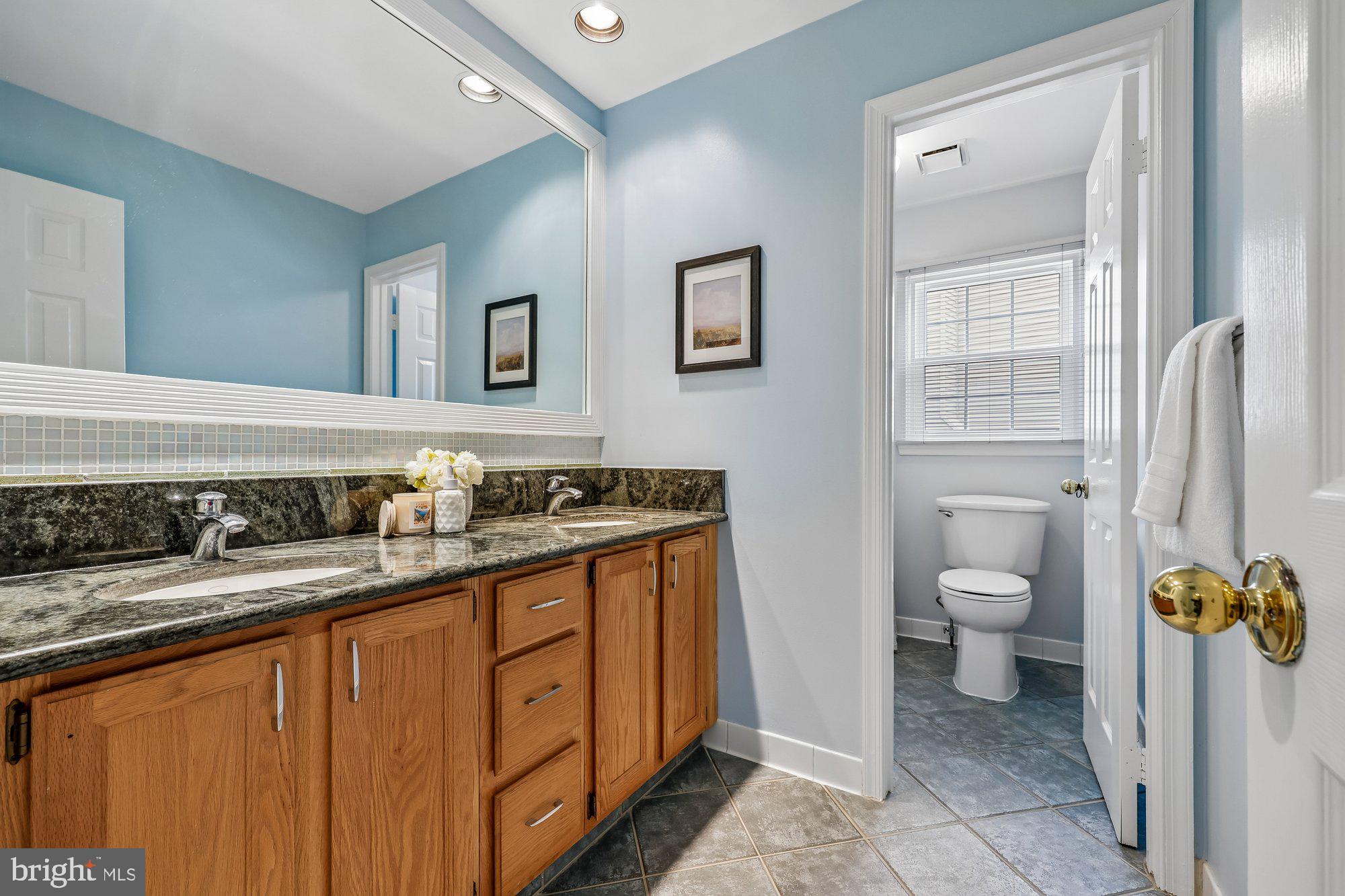 KENSINGTON HEIGHTS - Residential