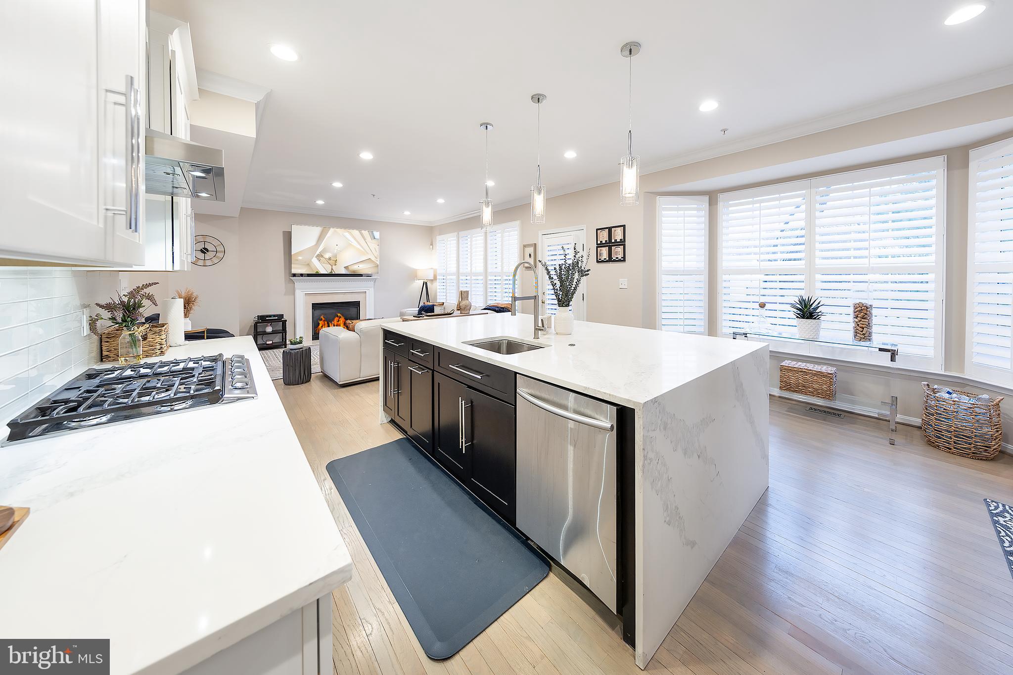 POTOMAC KNOLLS - Residential