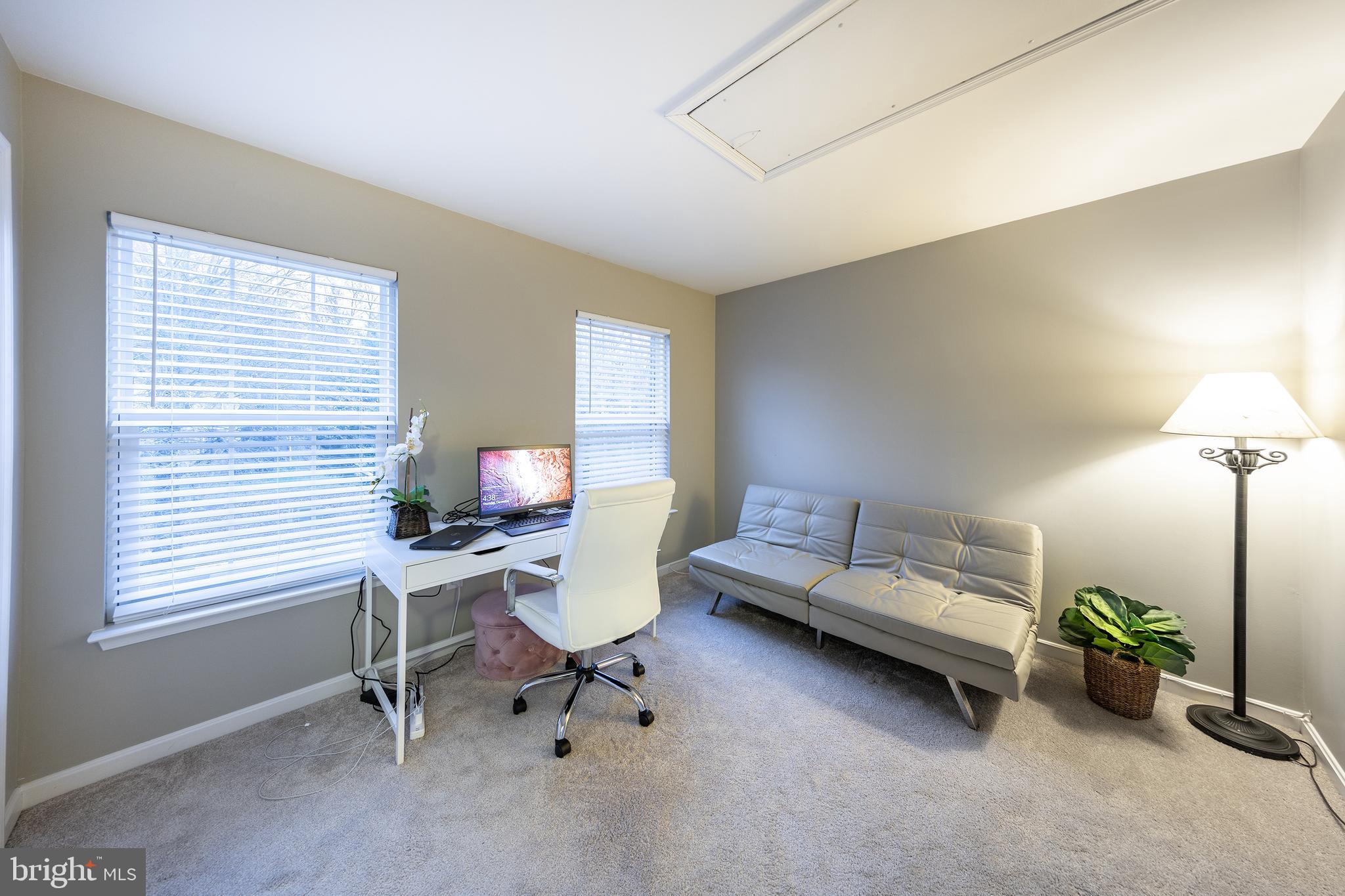 POTOMAC KNOLLS - Residential