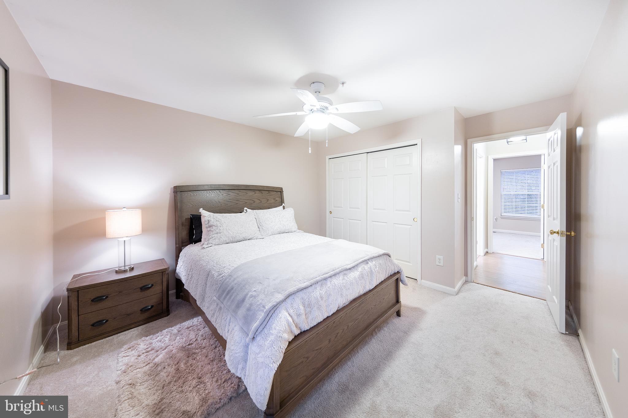 POTOMAC KNOLLS - Residential