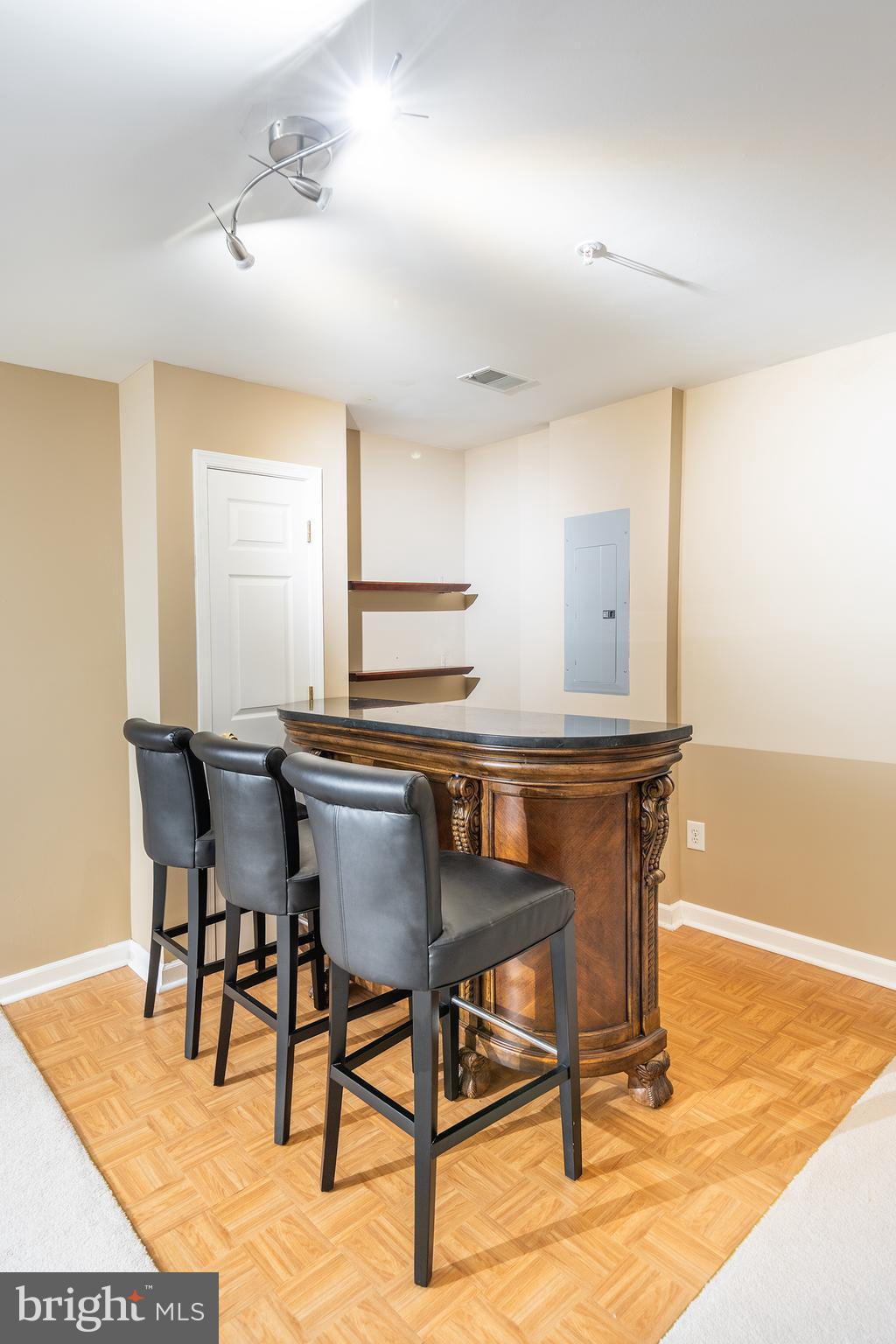 POTOMAC KNOLLS - Residential