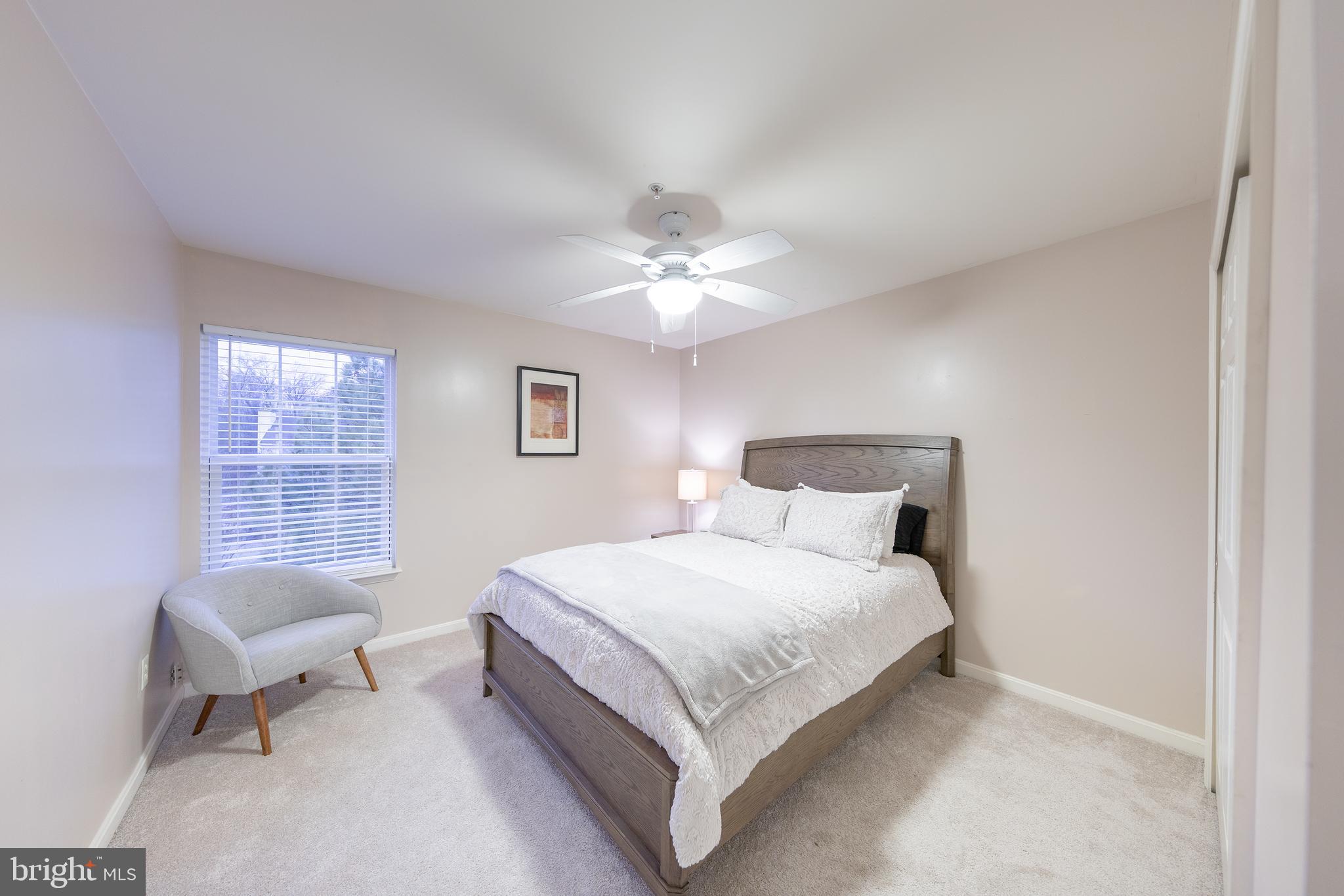 POTOMAC KNOLLS - Residential