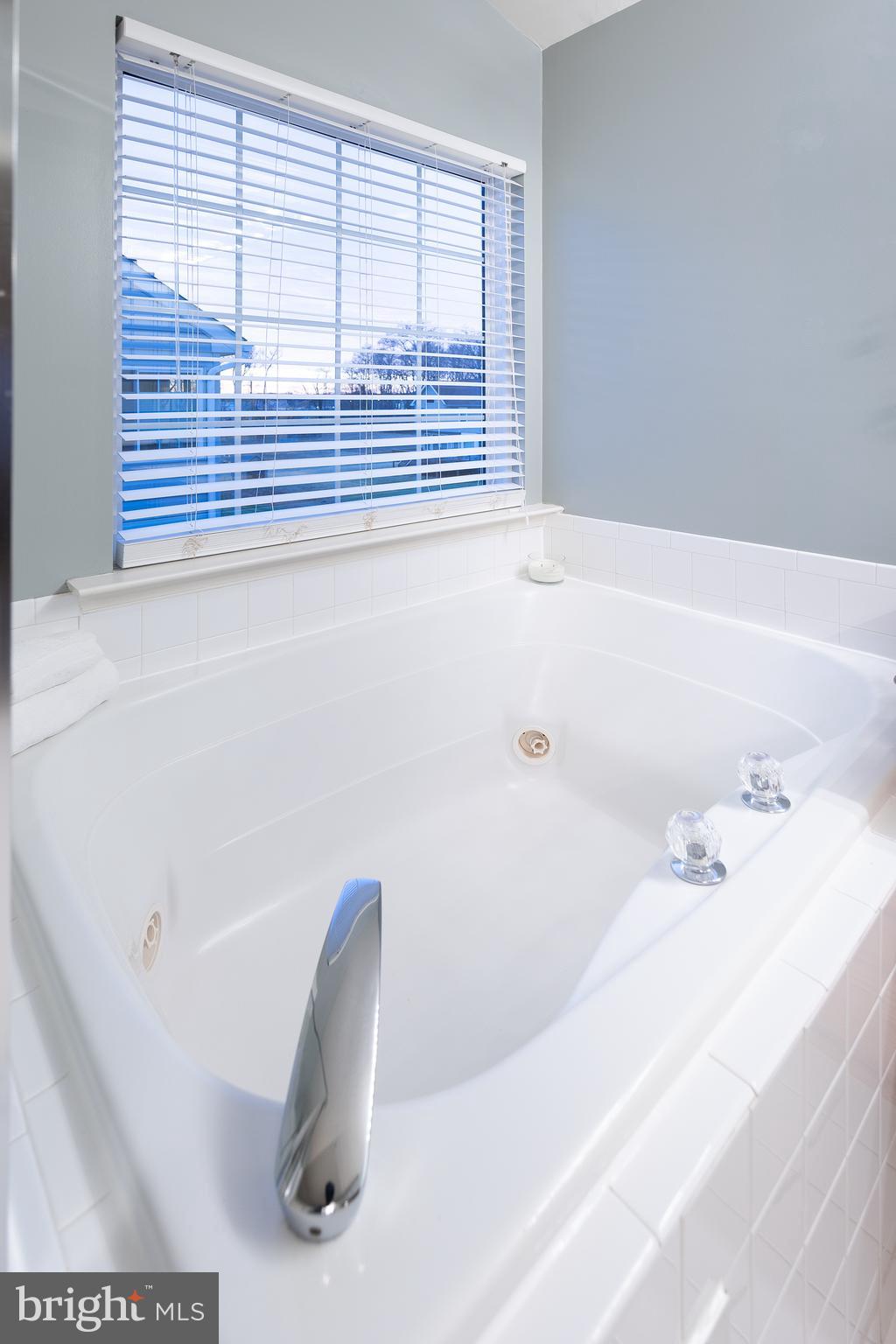 POTOMAC KNOLLS - Residential