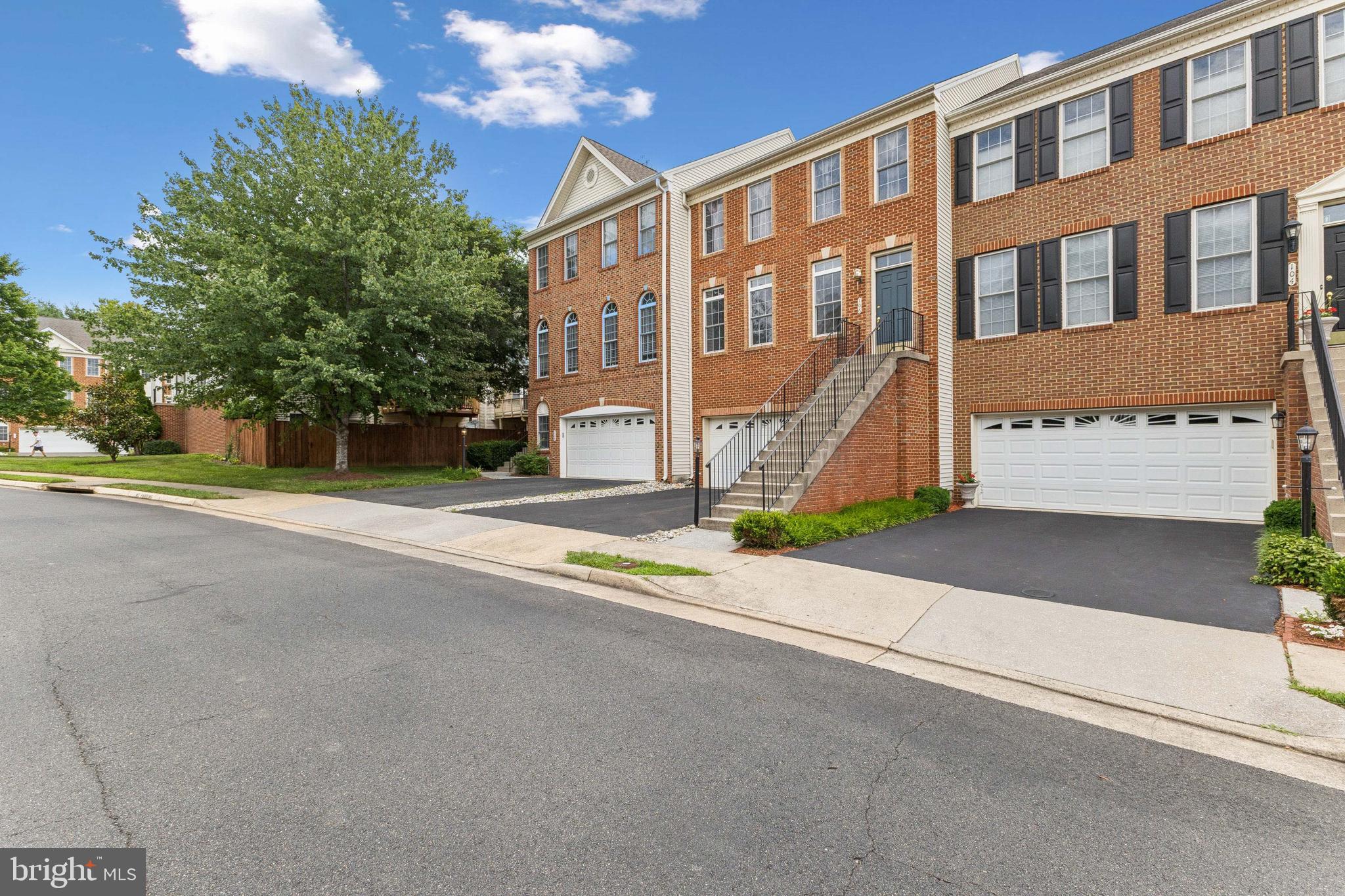 106 MISTY POND TERRACE