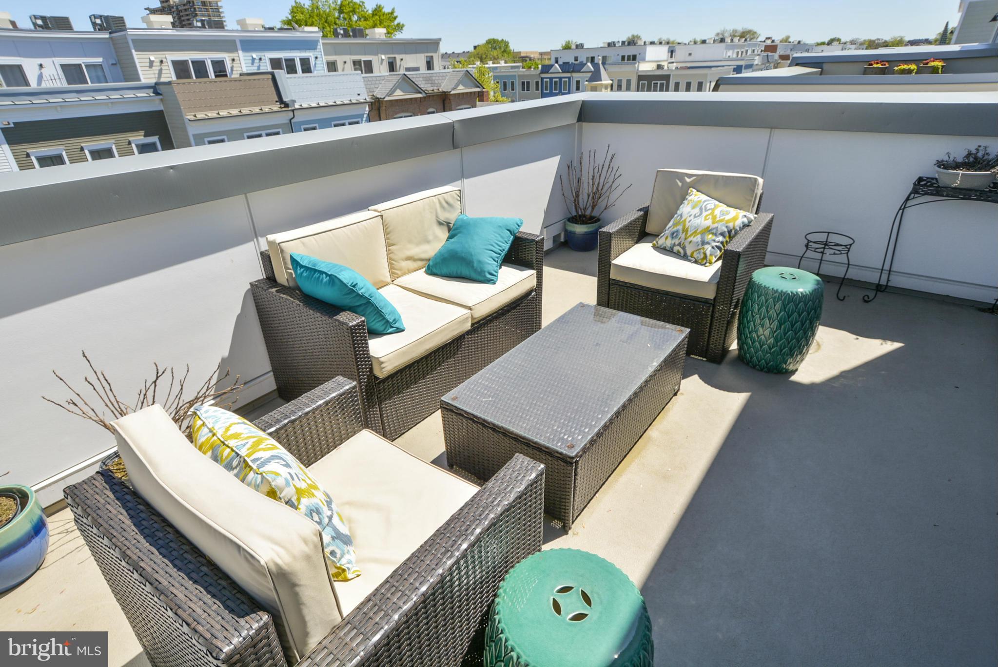 OLD TOWN COMMONS - Residential Lease