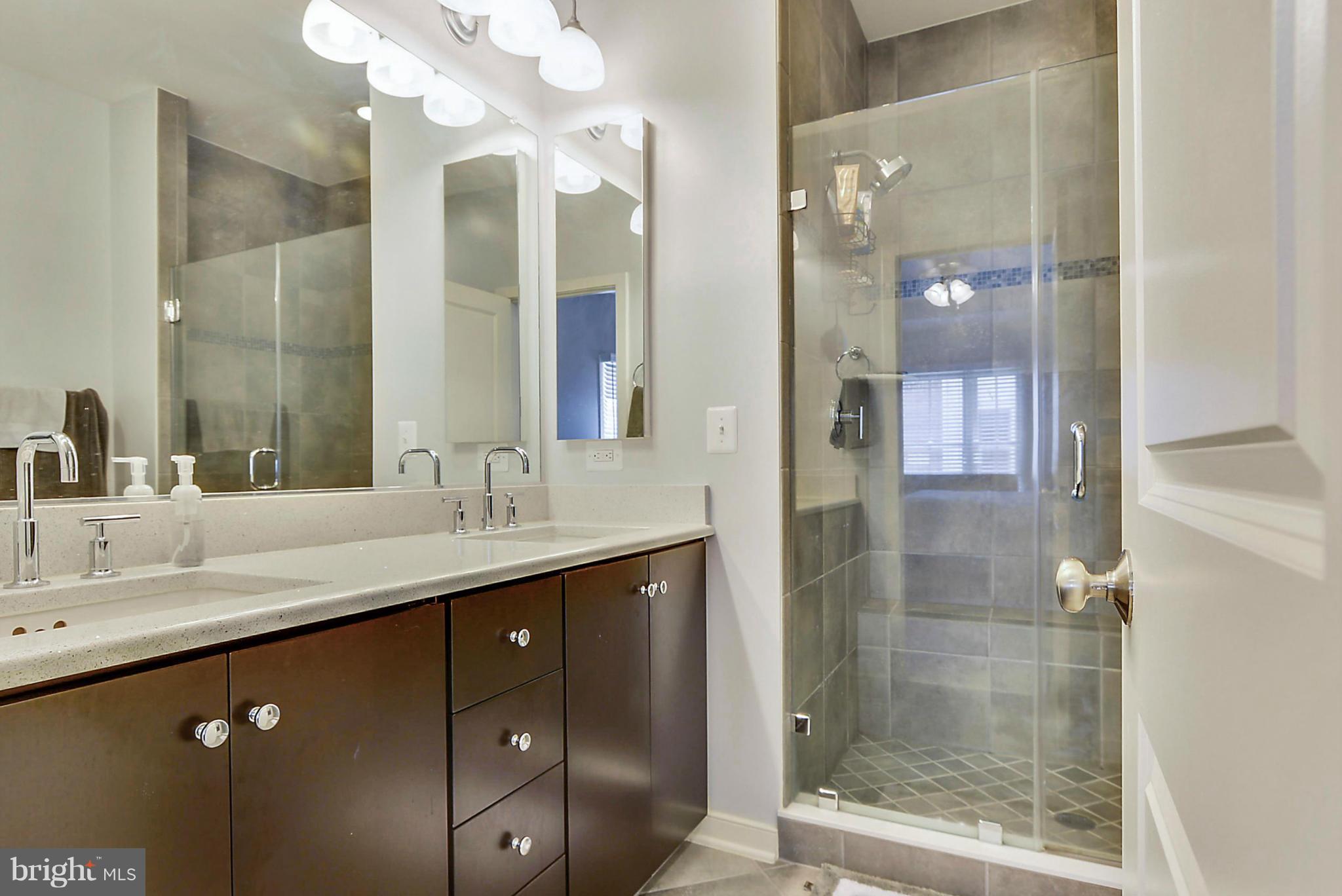 OLD TOWN COMMONS - Residential Lease