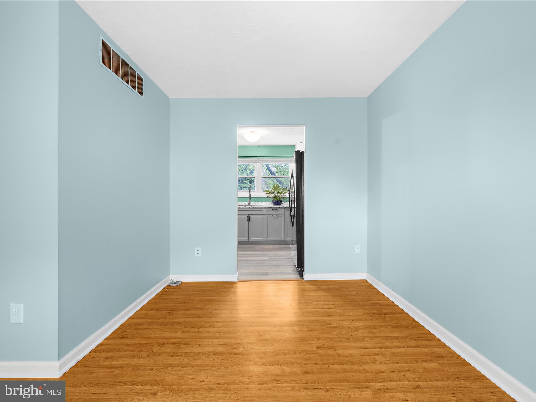 STONEYBROOKE VILLAGE - Residential