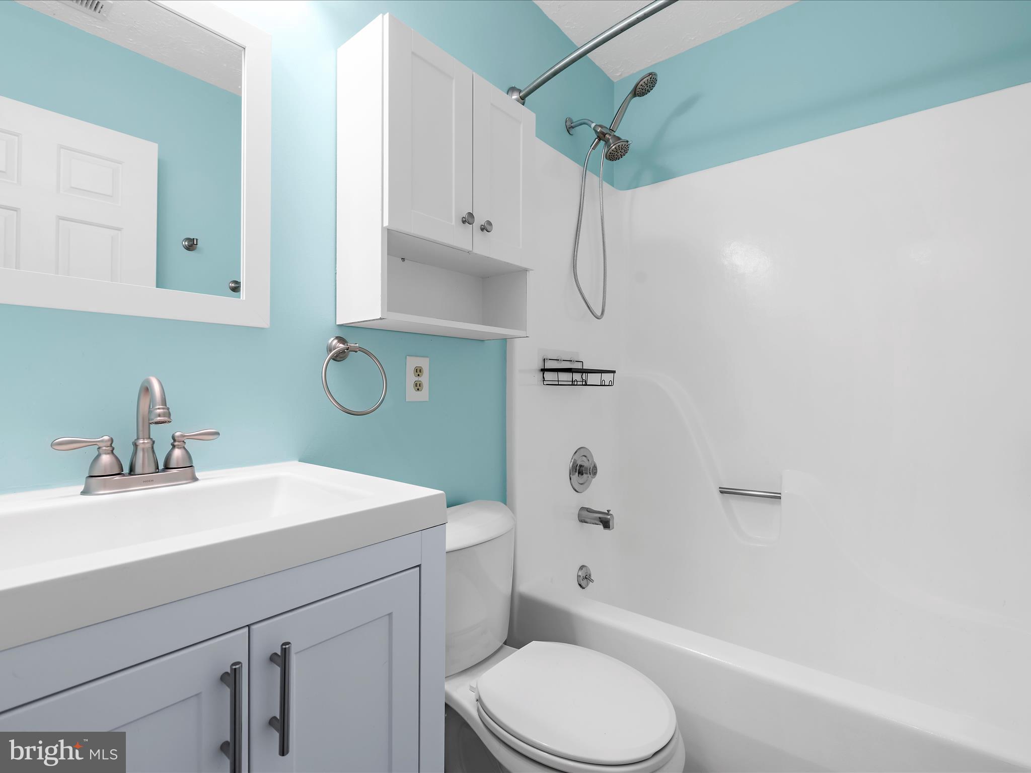 STONEYBROOKE VILLAGE - Residential