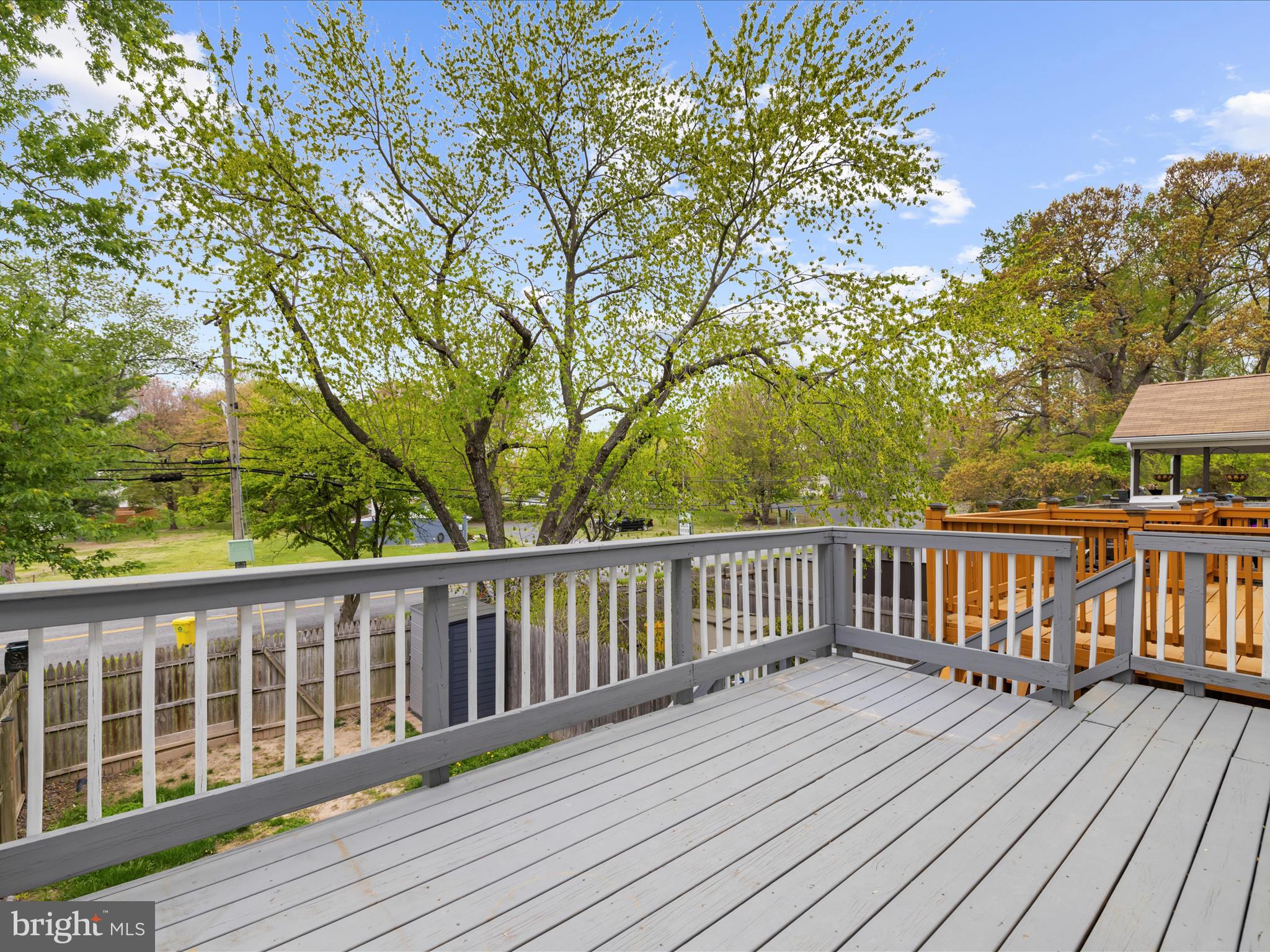 STONEYBROOKE VILLAGE - Residential