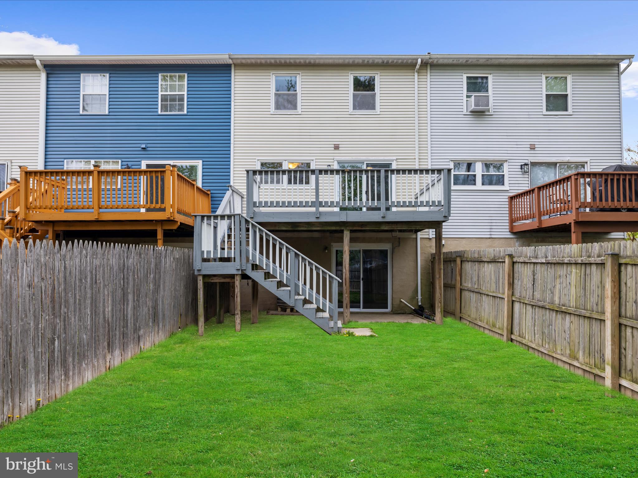 STONEYBROOKE VILLAGE - Residential