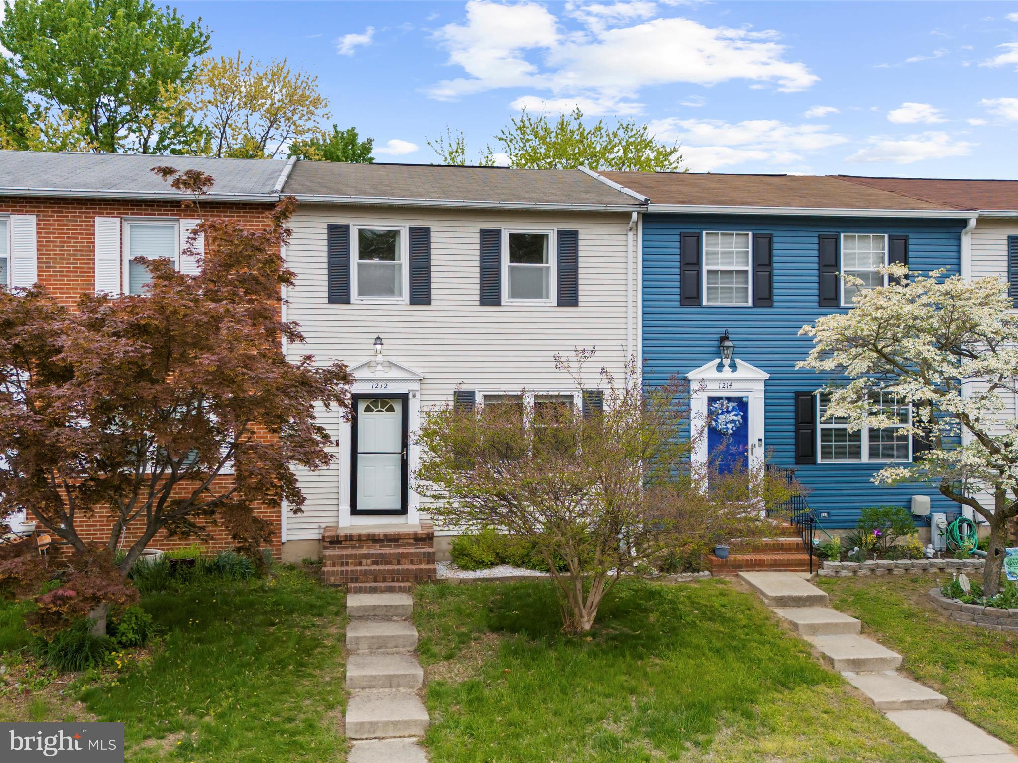 STONEYBROOKE VILLAGE - Residential