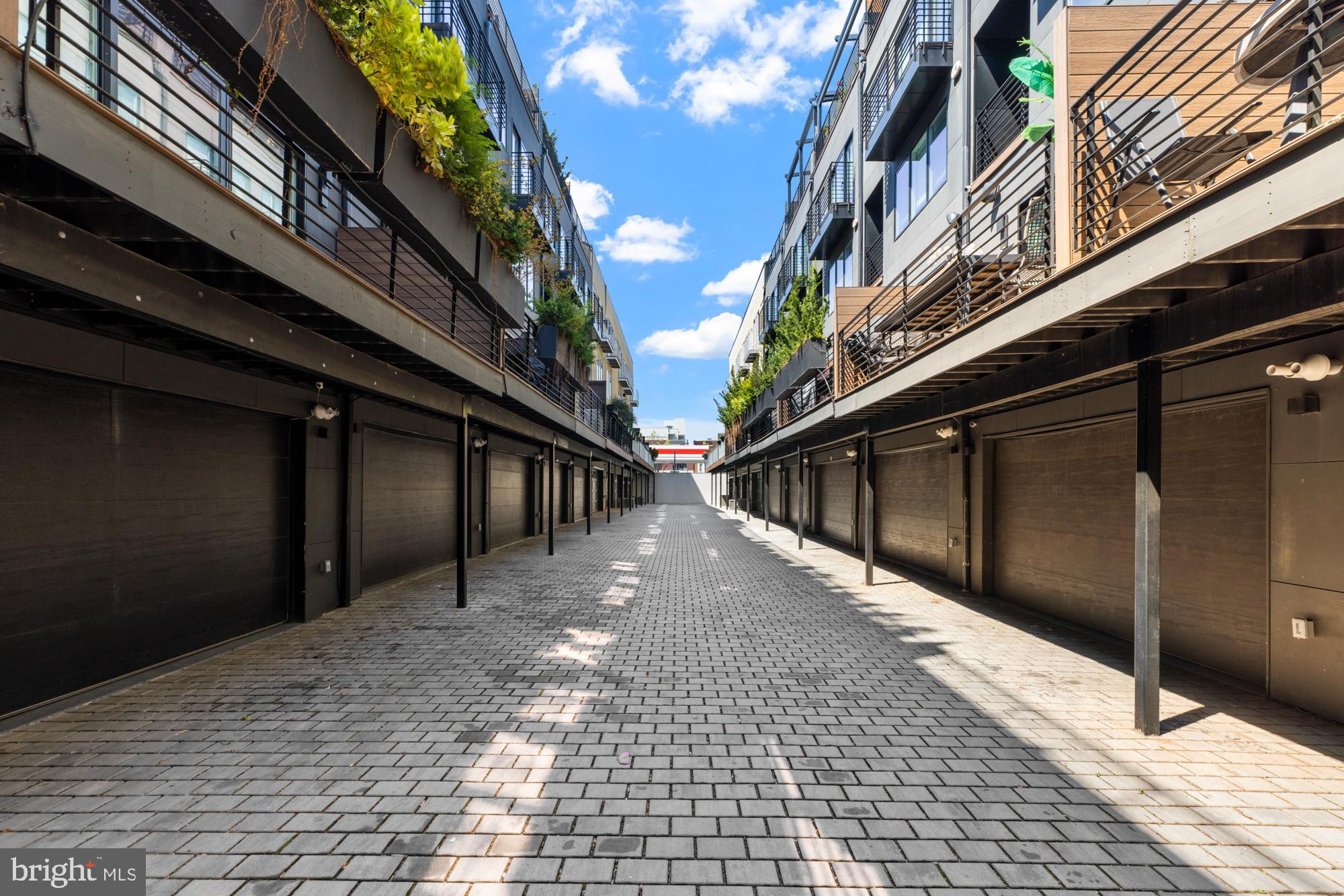 BELLA VISTA - Residential