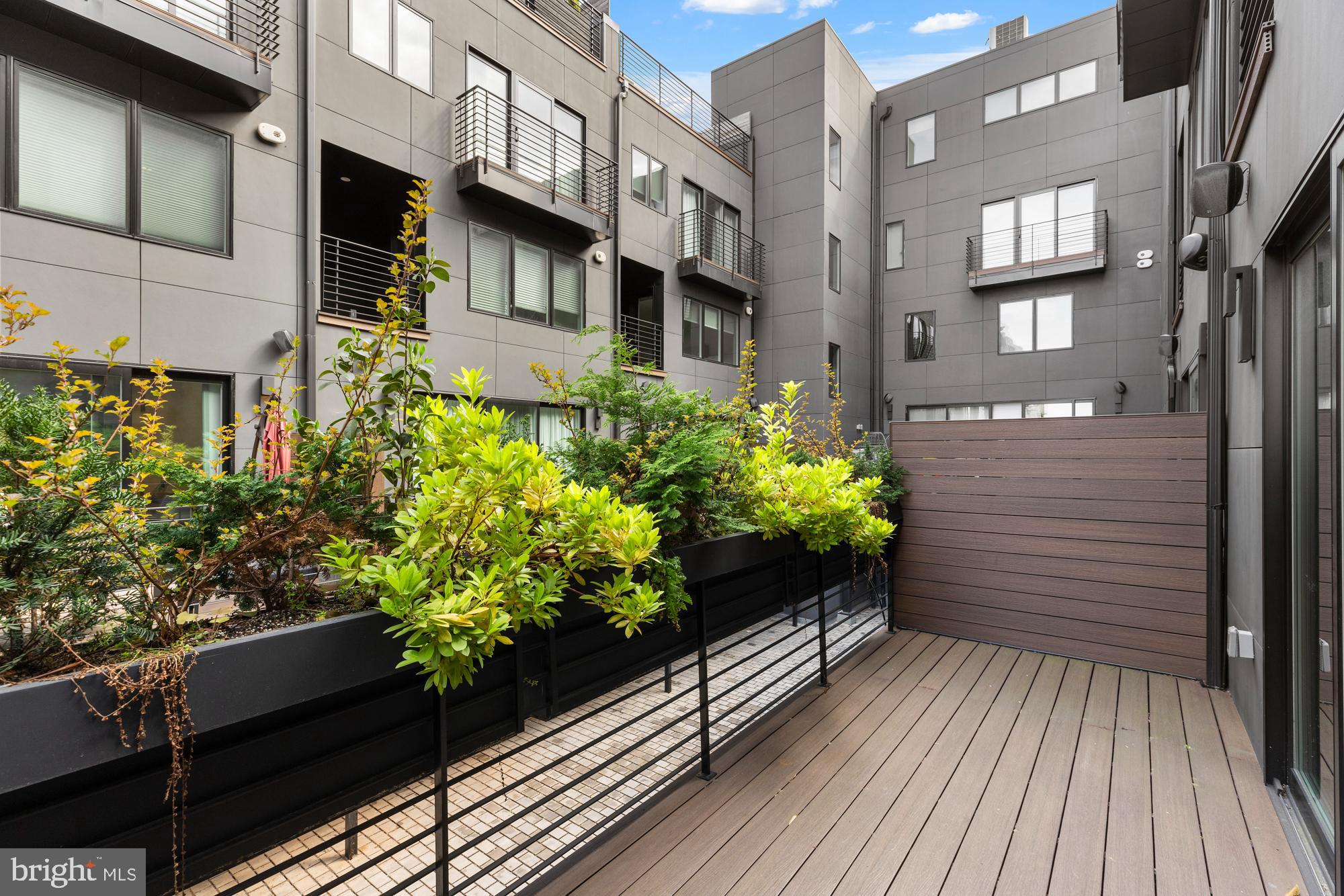 BELLA VISTA - Residential