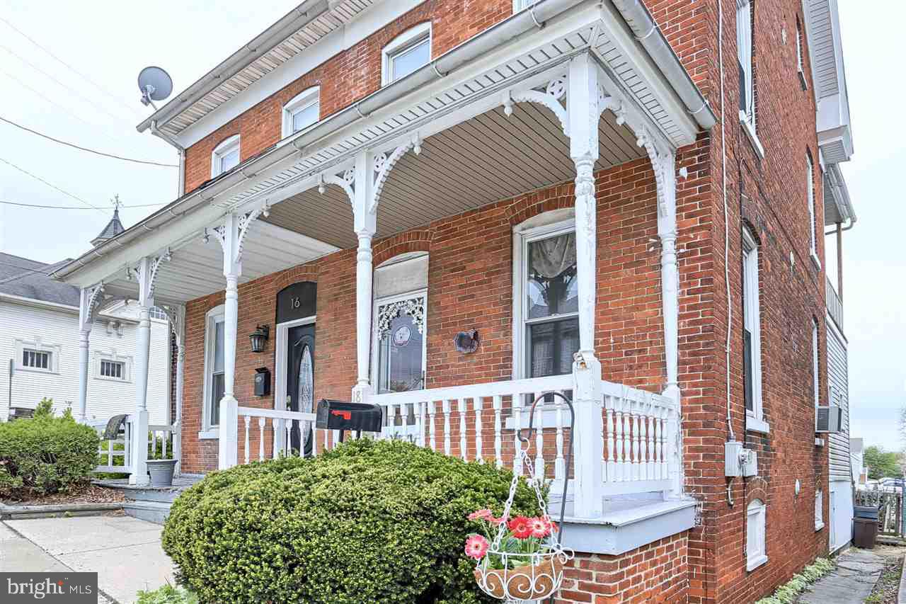 DALLASTOWN BORO - Residential