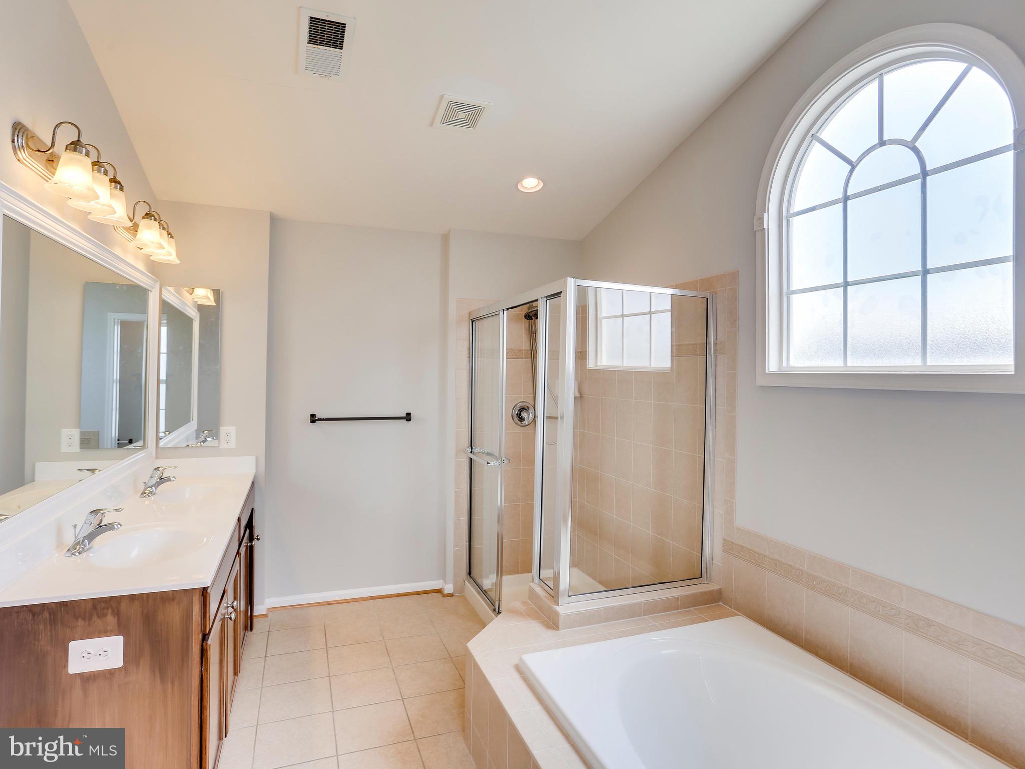 PORT POTOMAC - Residential Lease