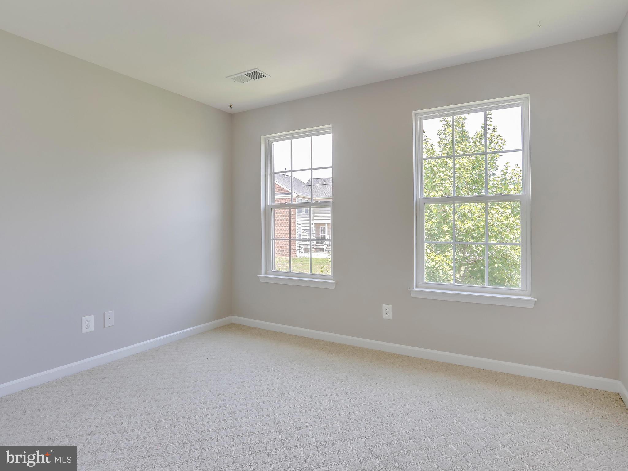 PORT POTOMAC - Residential Lease