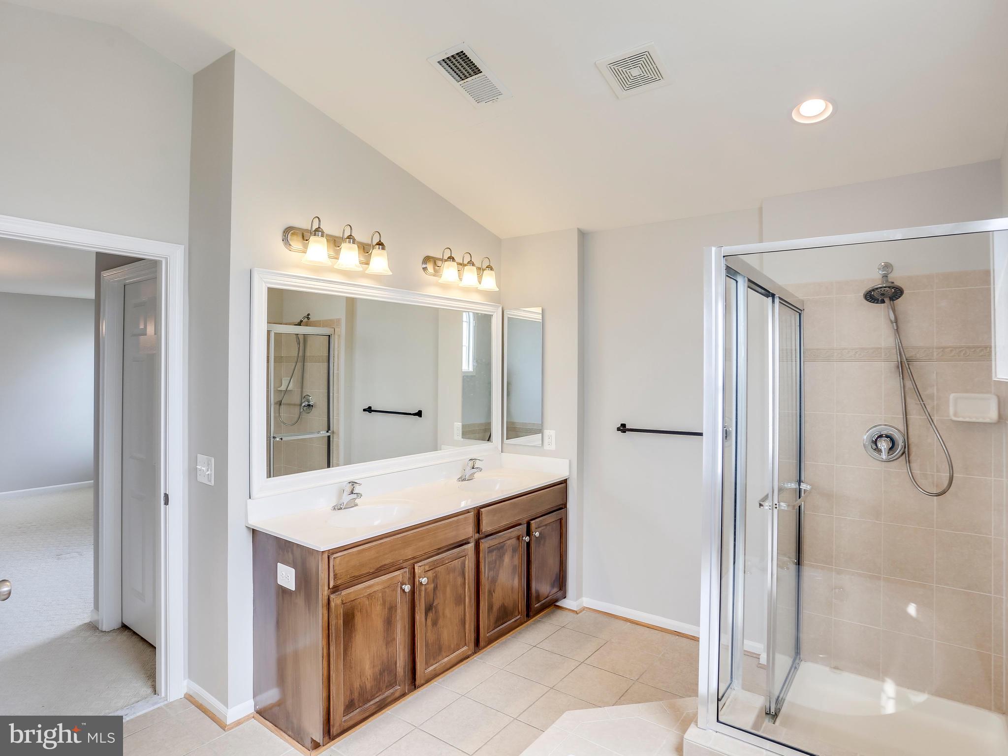 PORT POTOMAC - Residential Lease