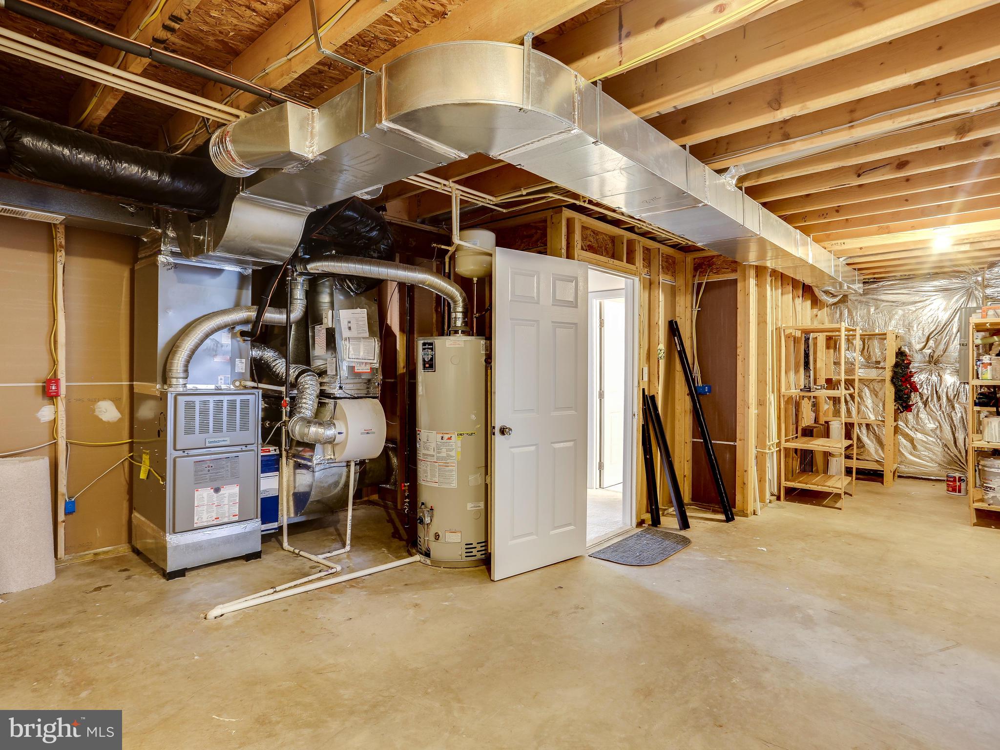 PORT POTOMAC - Residential Lease