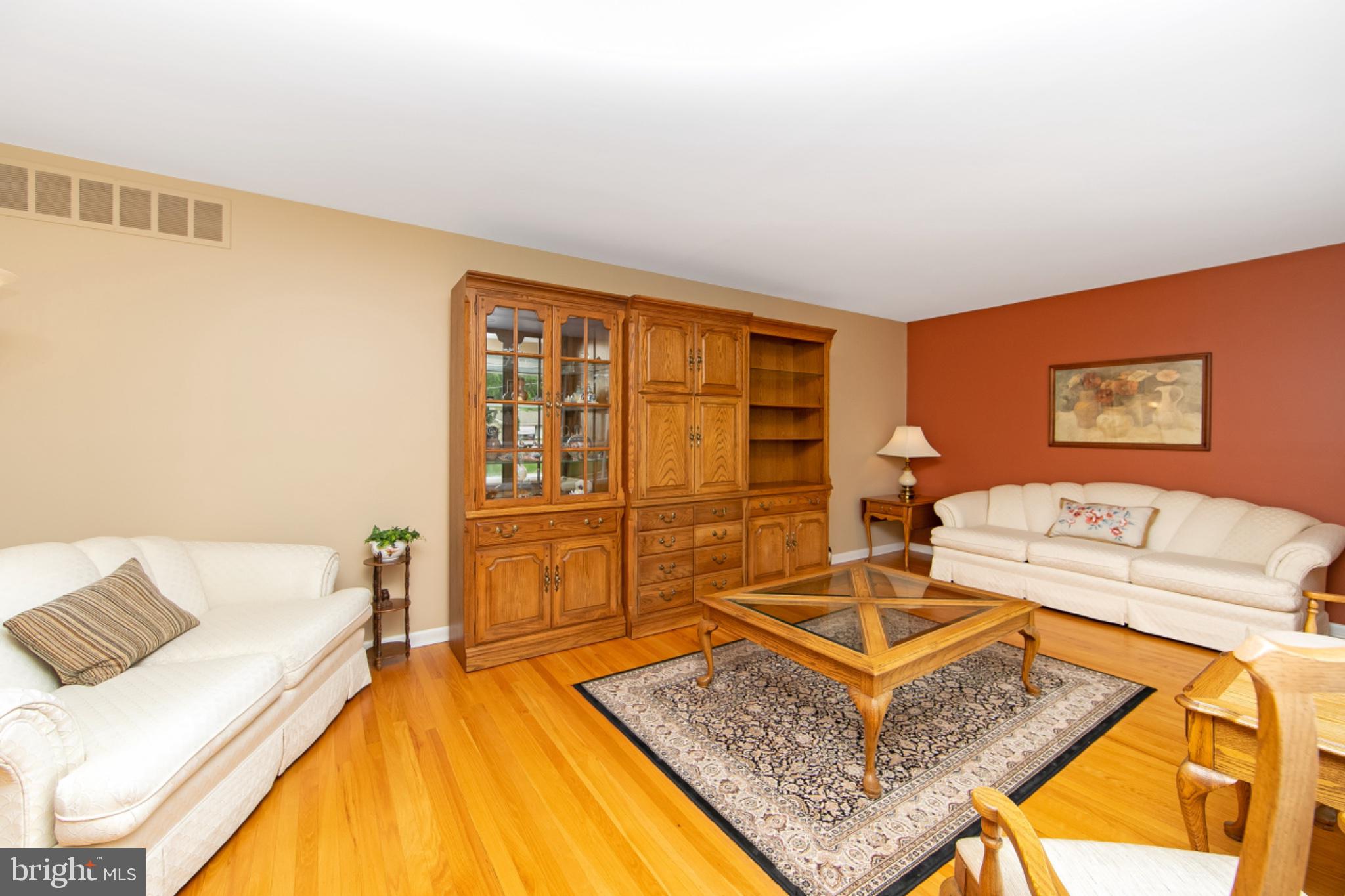 43 EDGEWOOD DRIVE