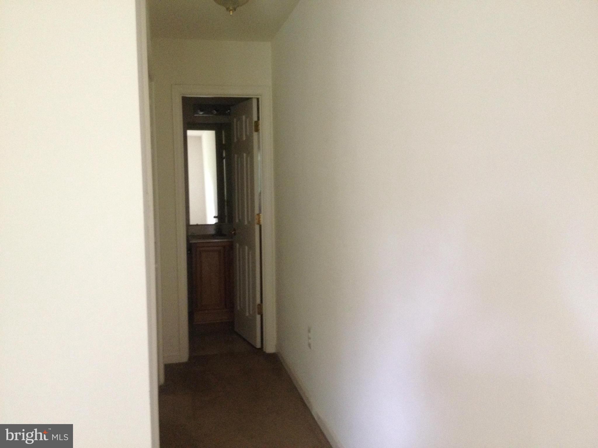 RED OAKS - Residential Lease